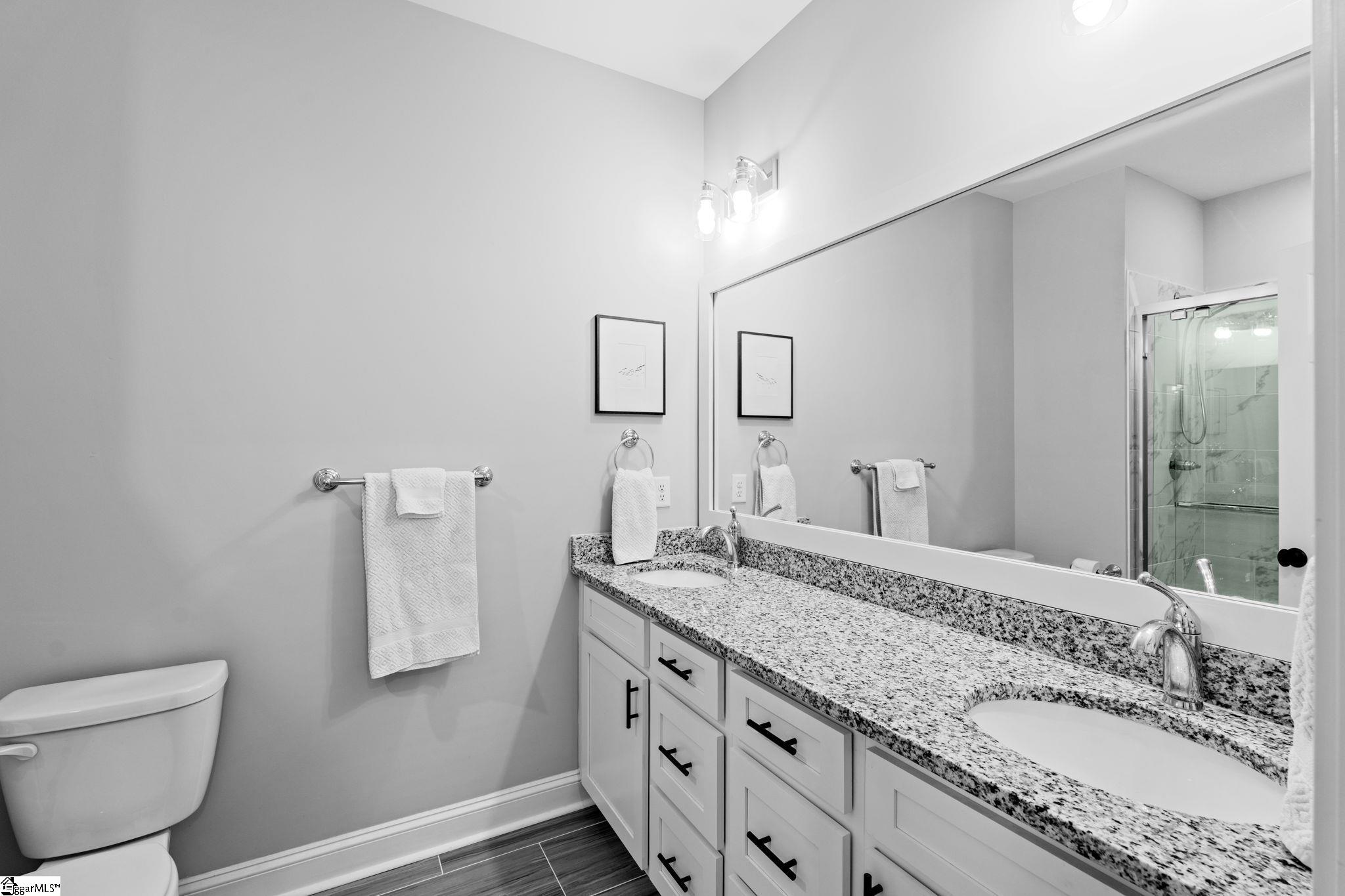 property viewer photo 20