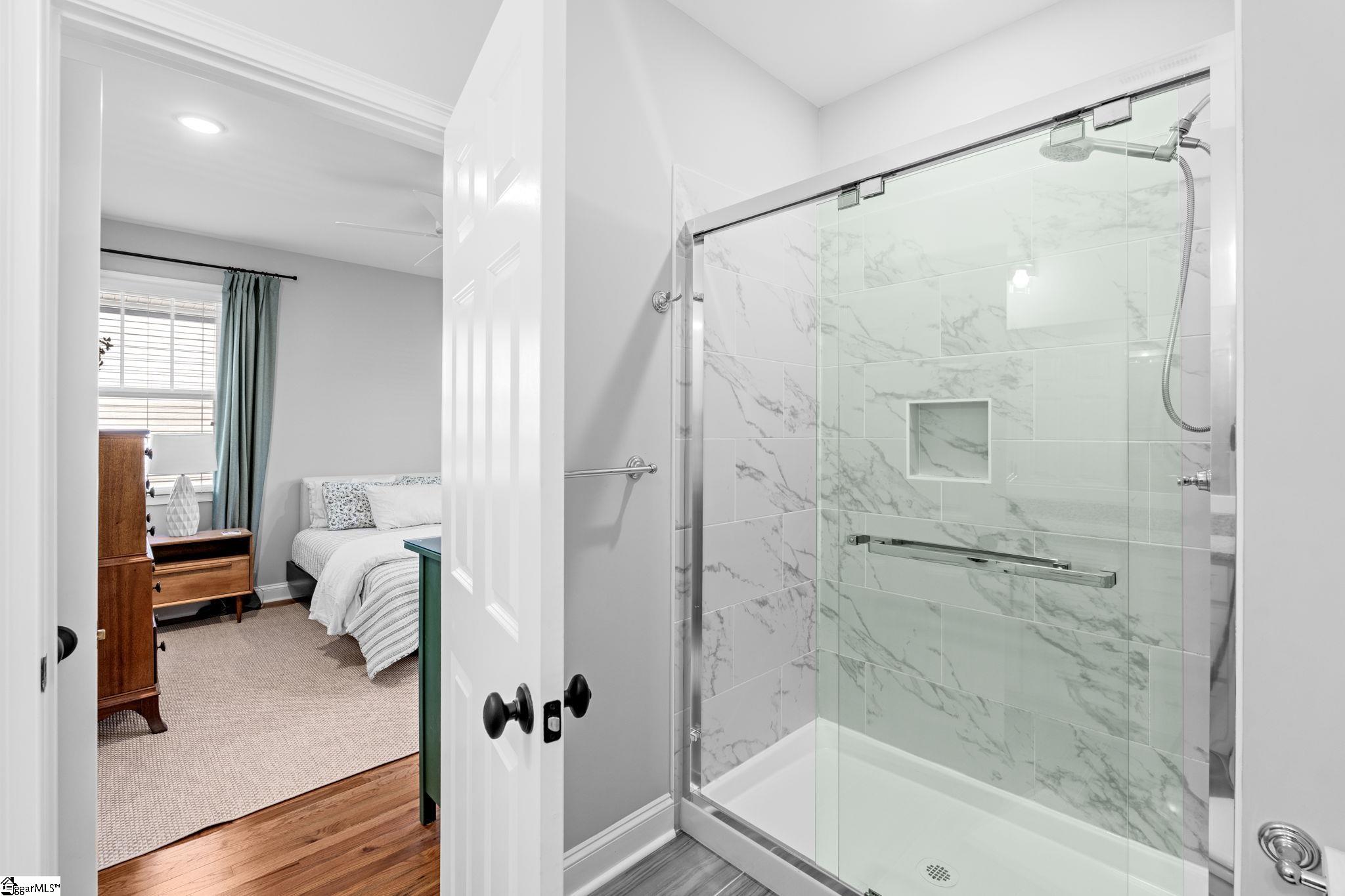 property viewer photo 21