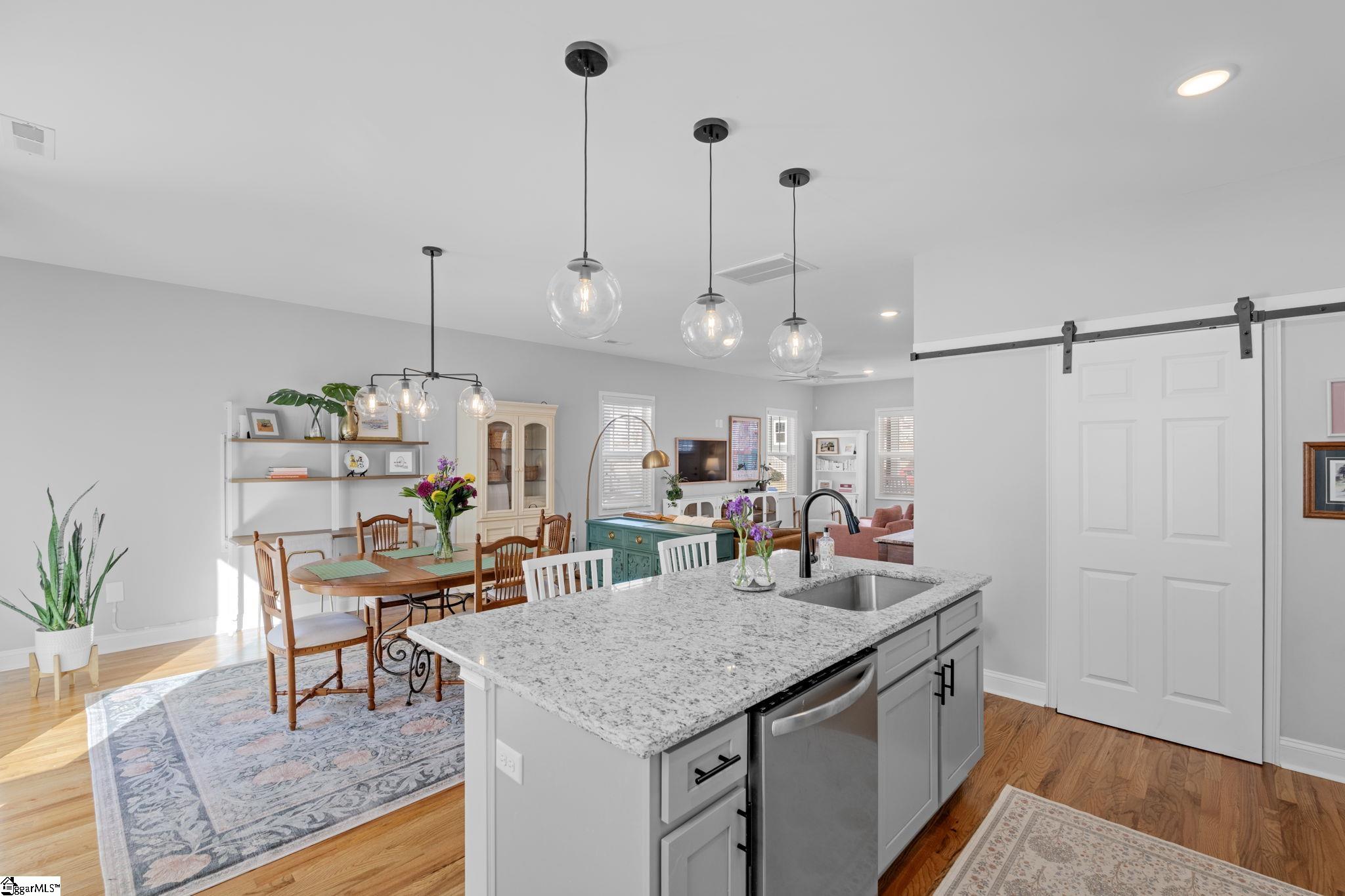 property viewer photo 9