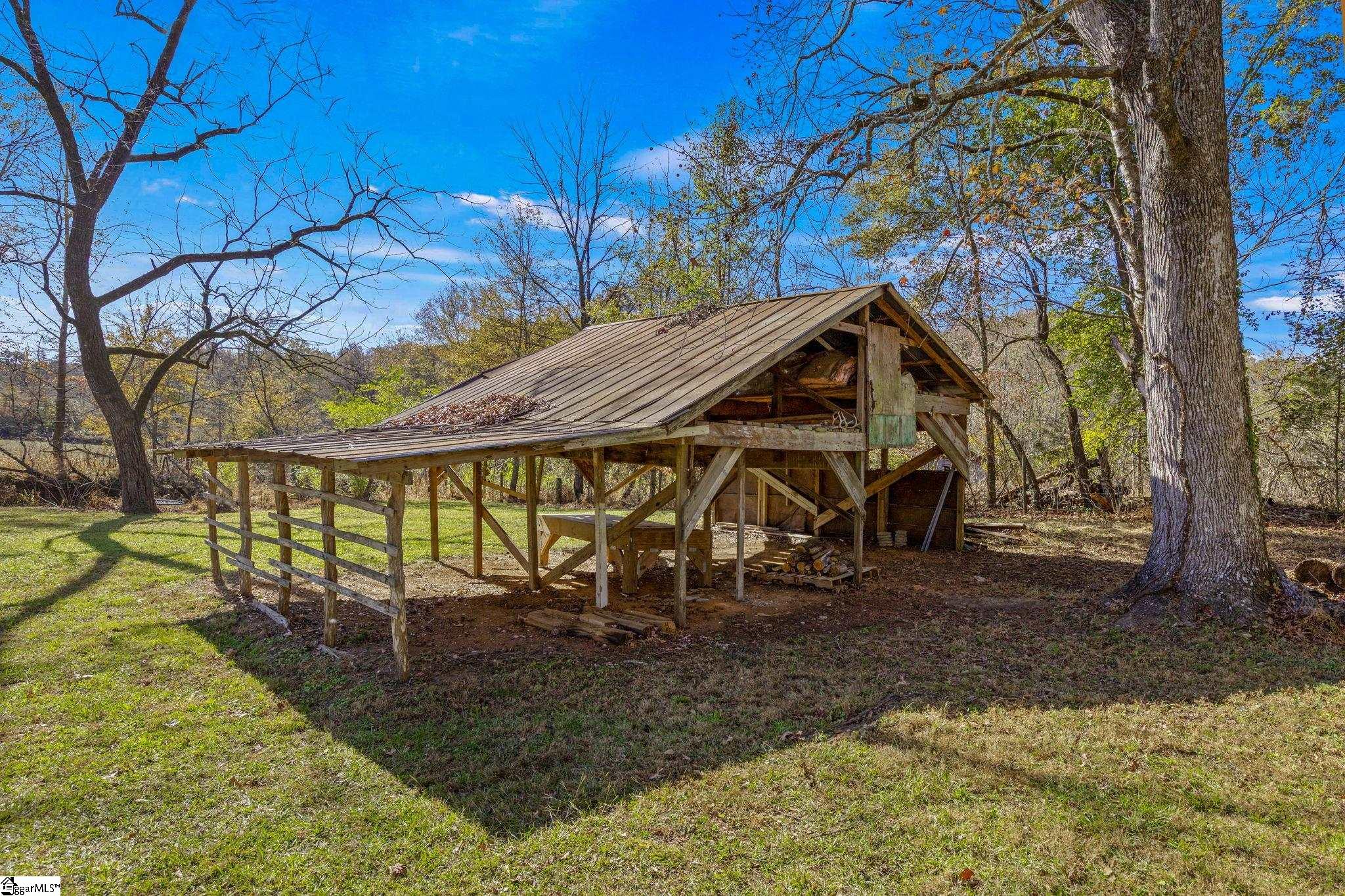 main property photo 33