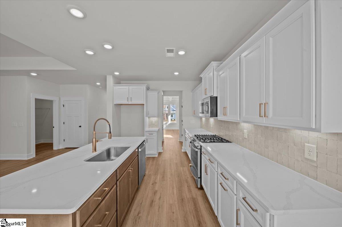 property viewer photo 7