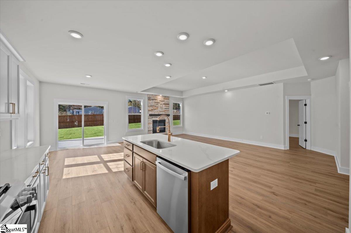property viewer photo 8