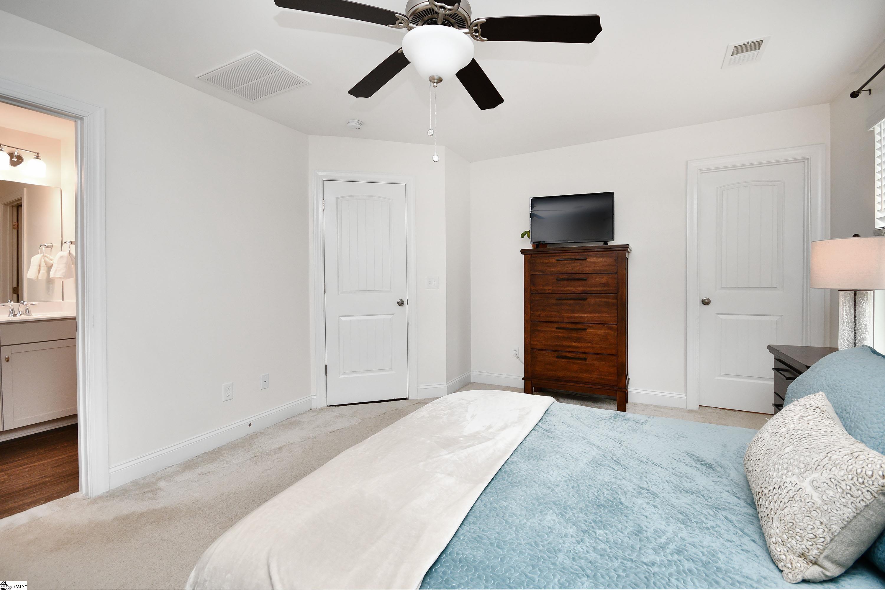property viewer photo 10