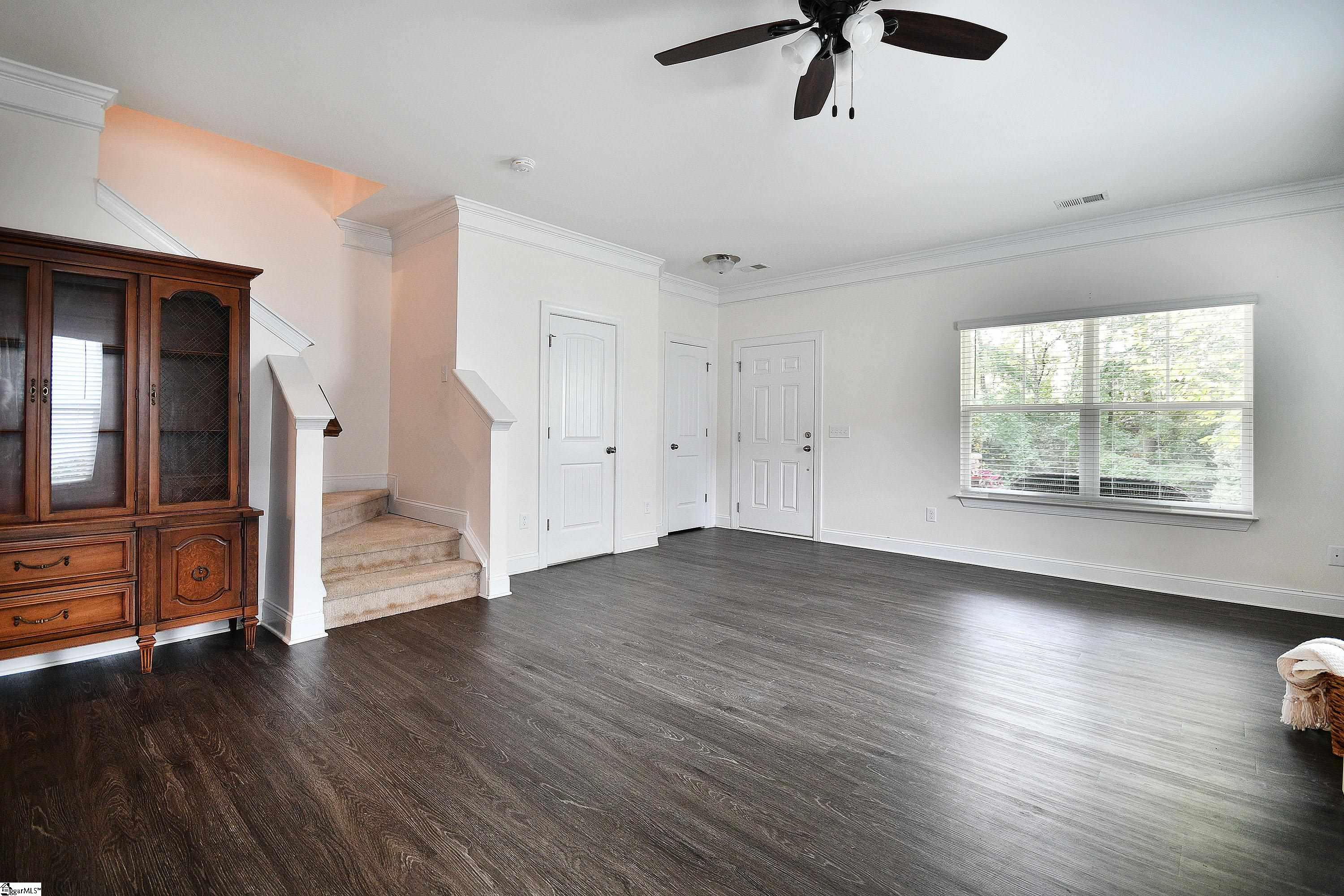 property viewer photo 16