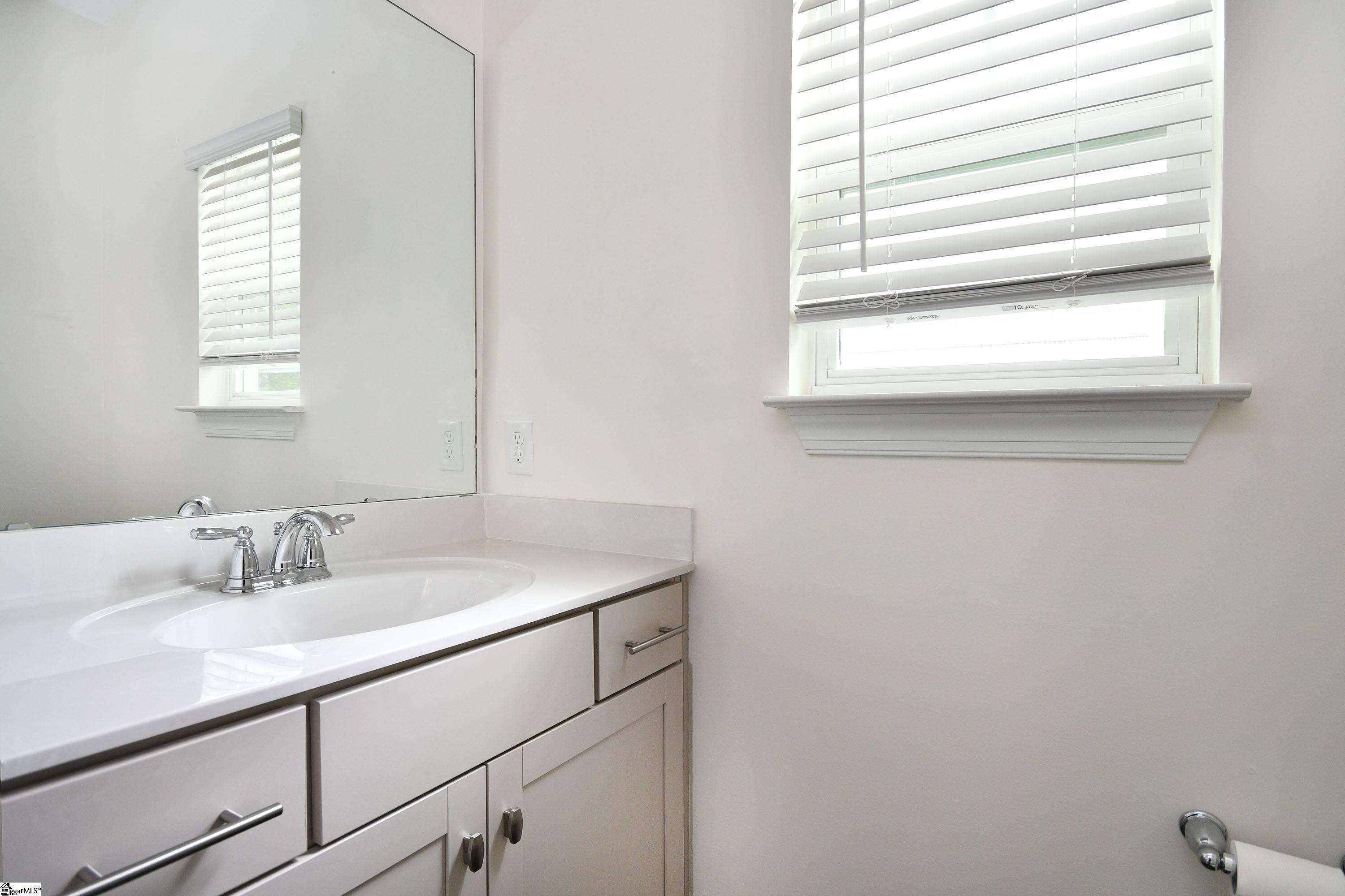 property viewer photo 25