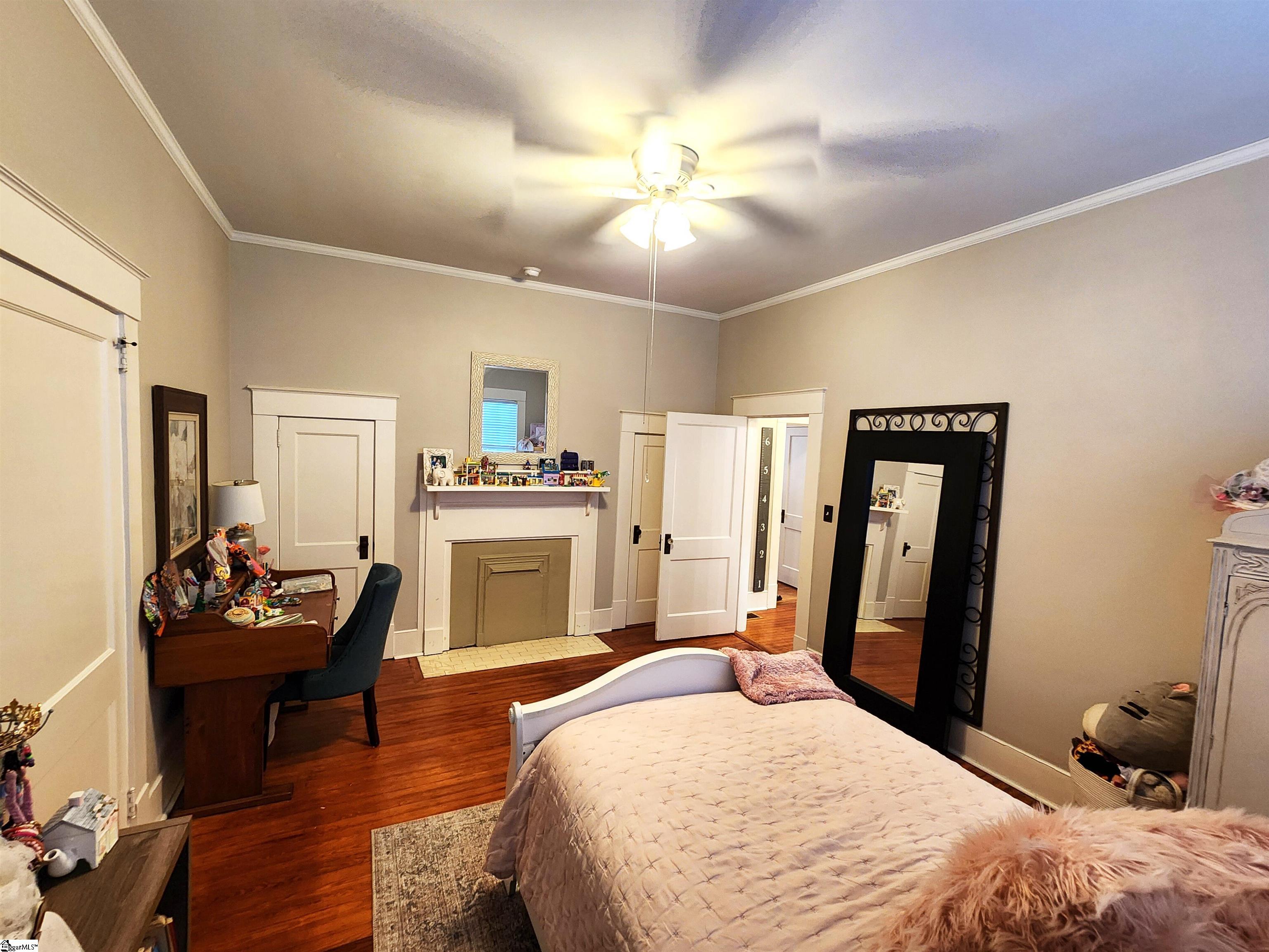 property viewer photo 15