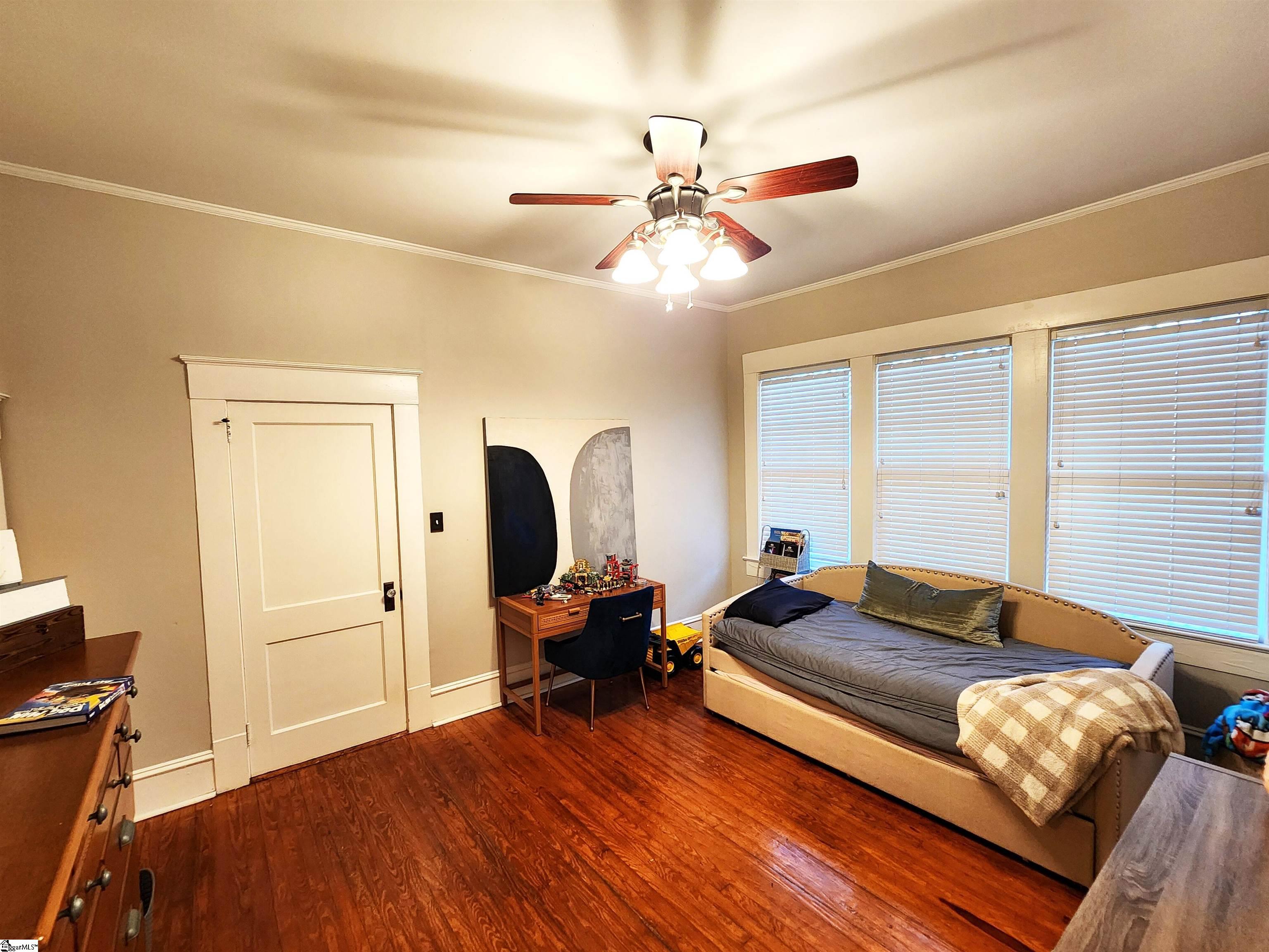 property viewer photo 16