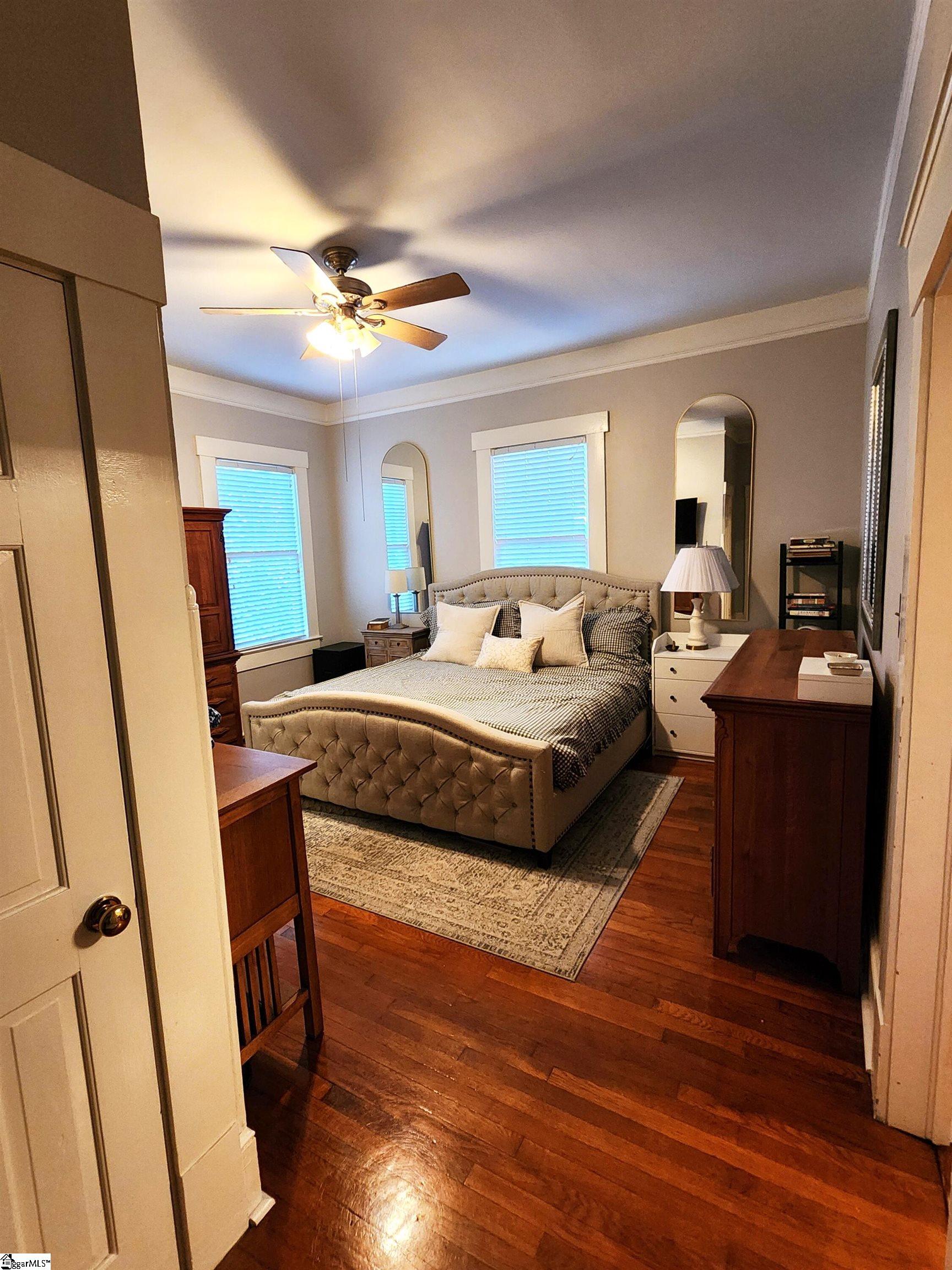 property viewer photo 18