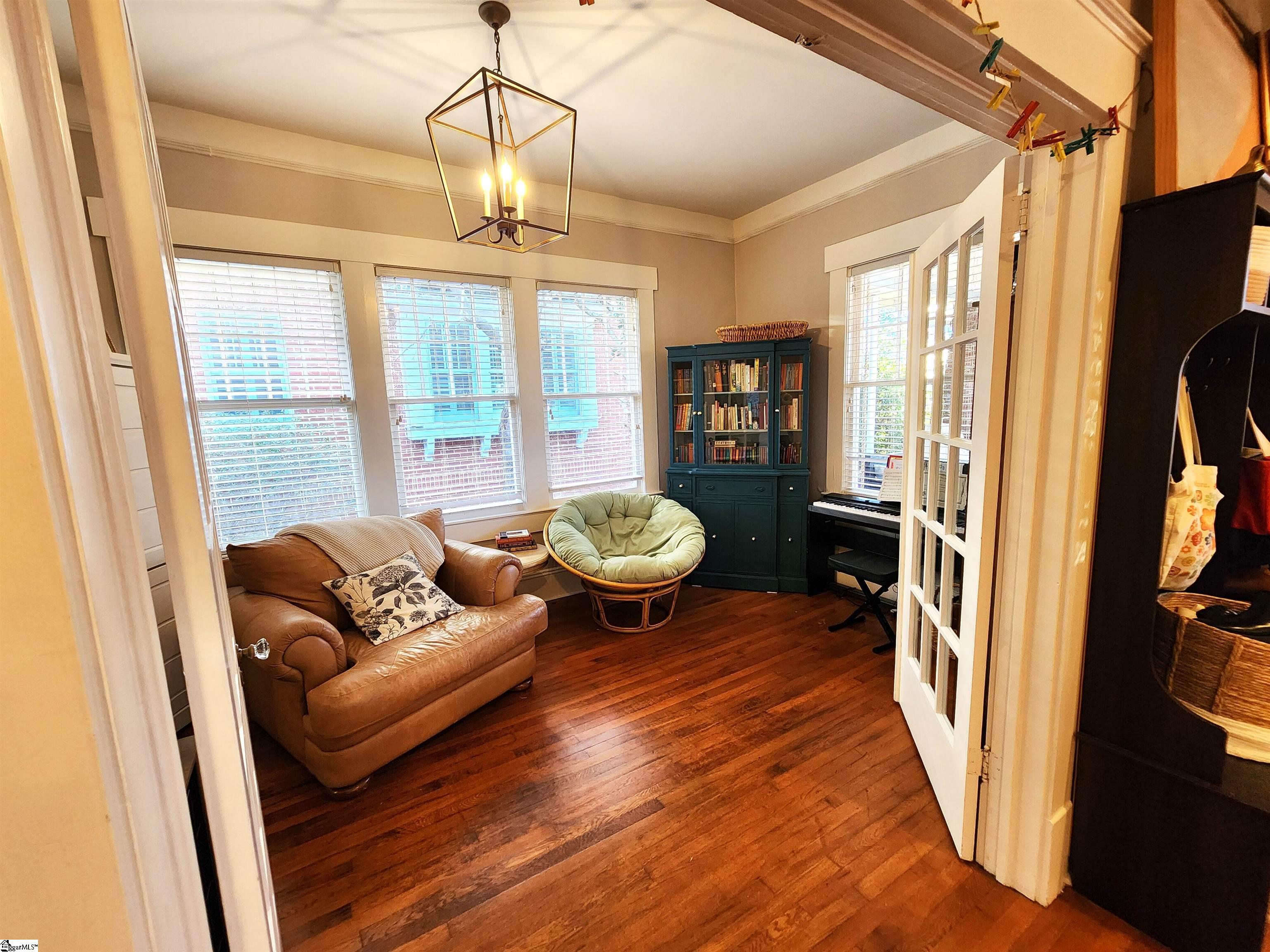 property viewer photo 5