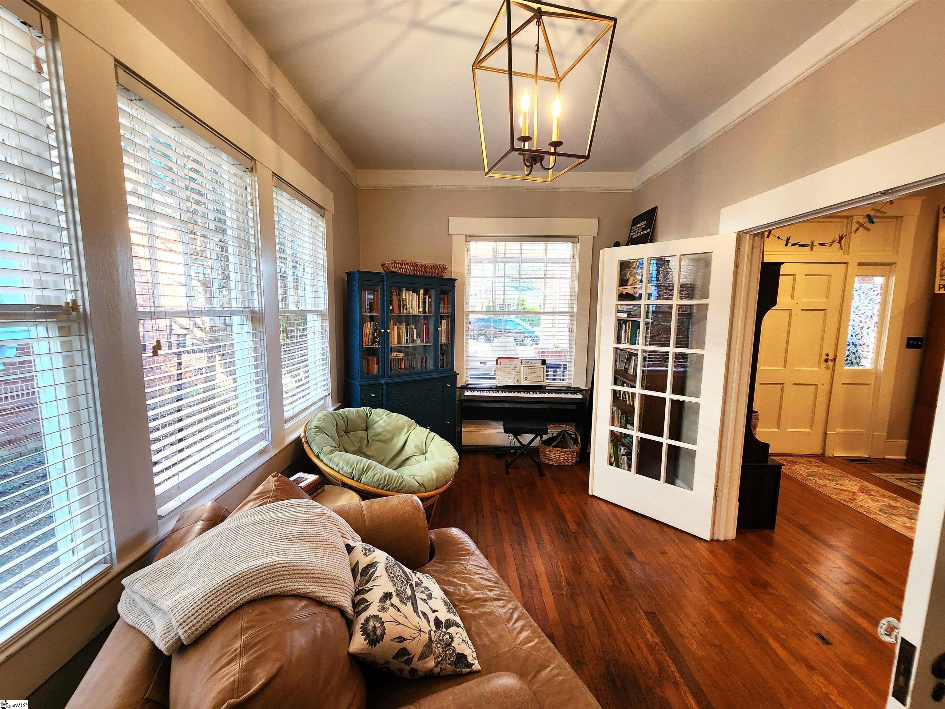 property viewer photo 6