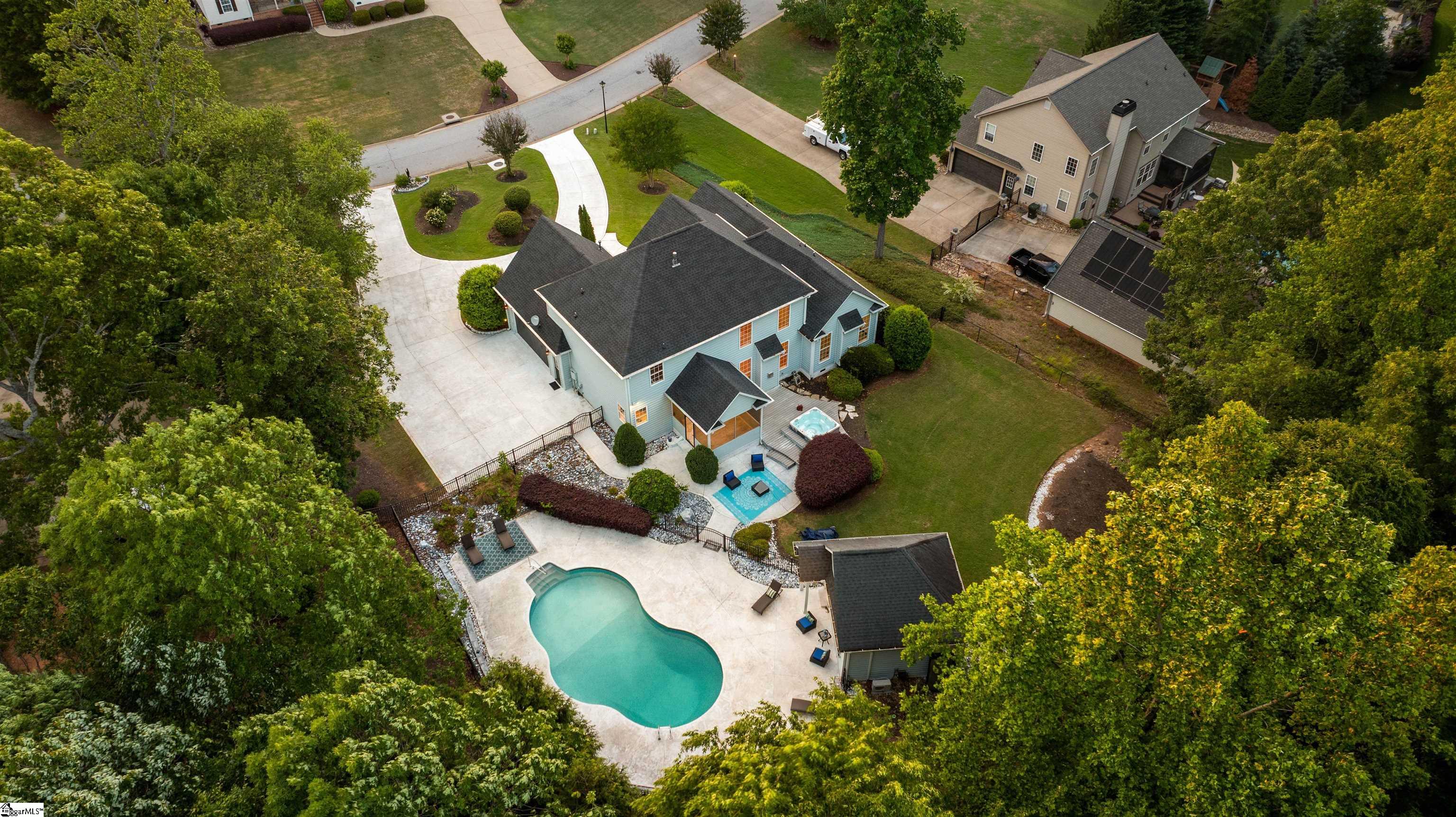 main property photo 39