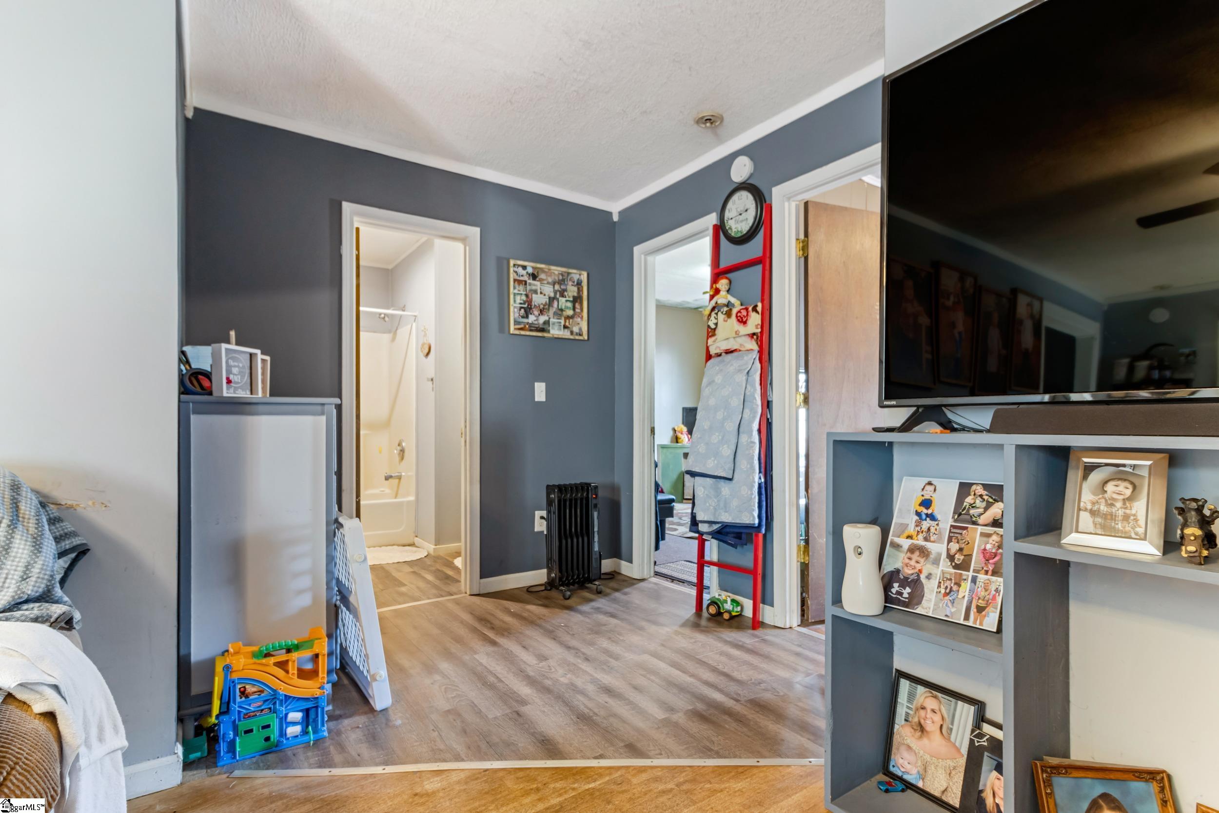 property viewer photo 24