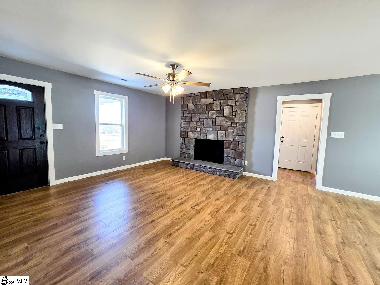 property viewer photo 12