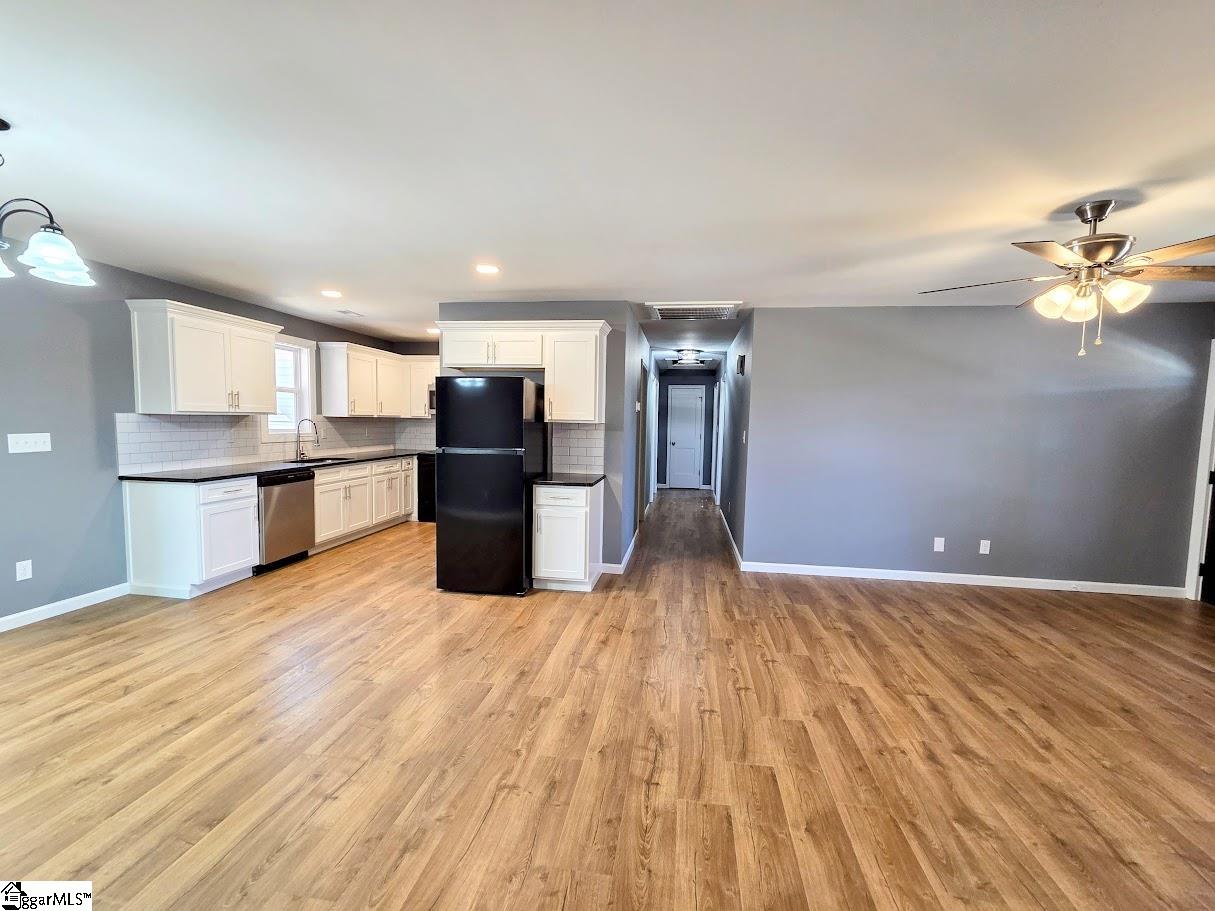 property viewer photo 16