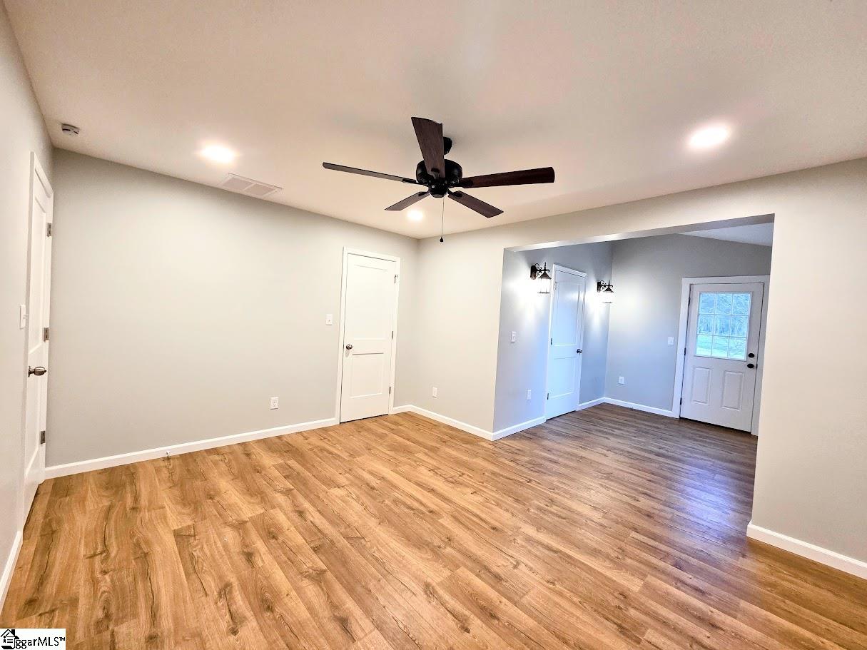 property viewer photo 23