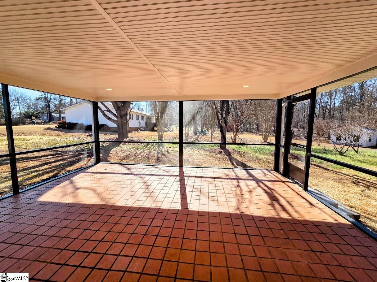 property viewer photo 37