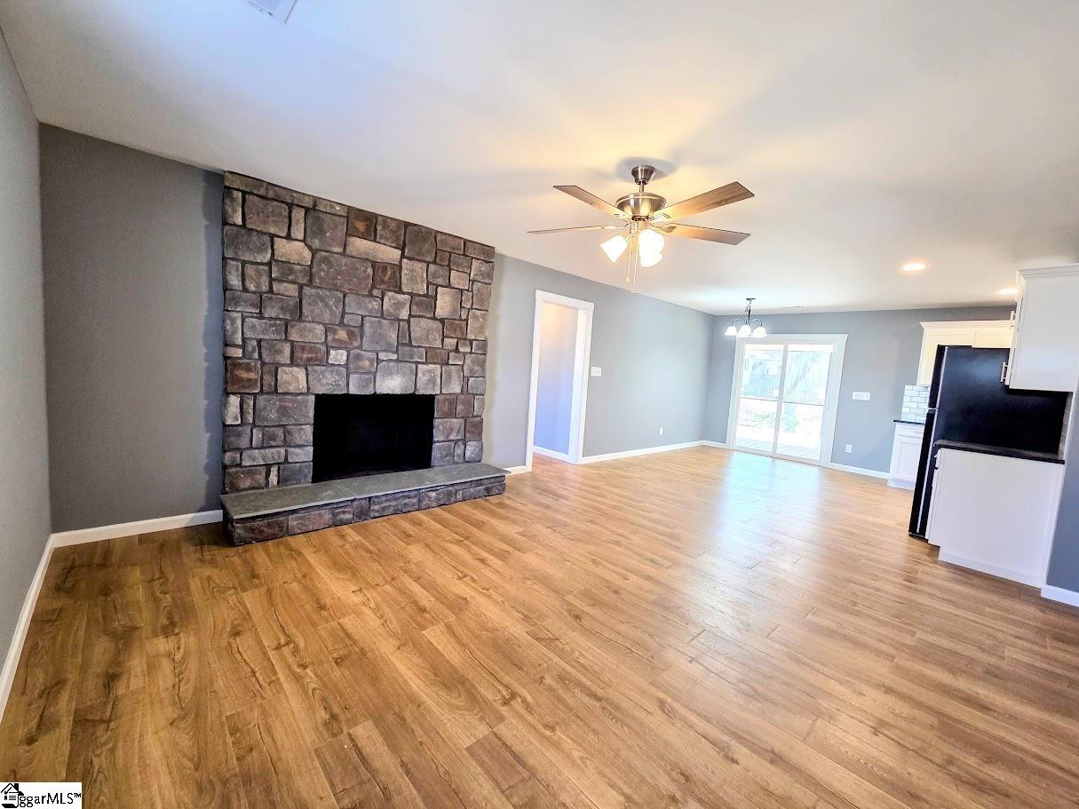 property viewer photo 8
