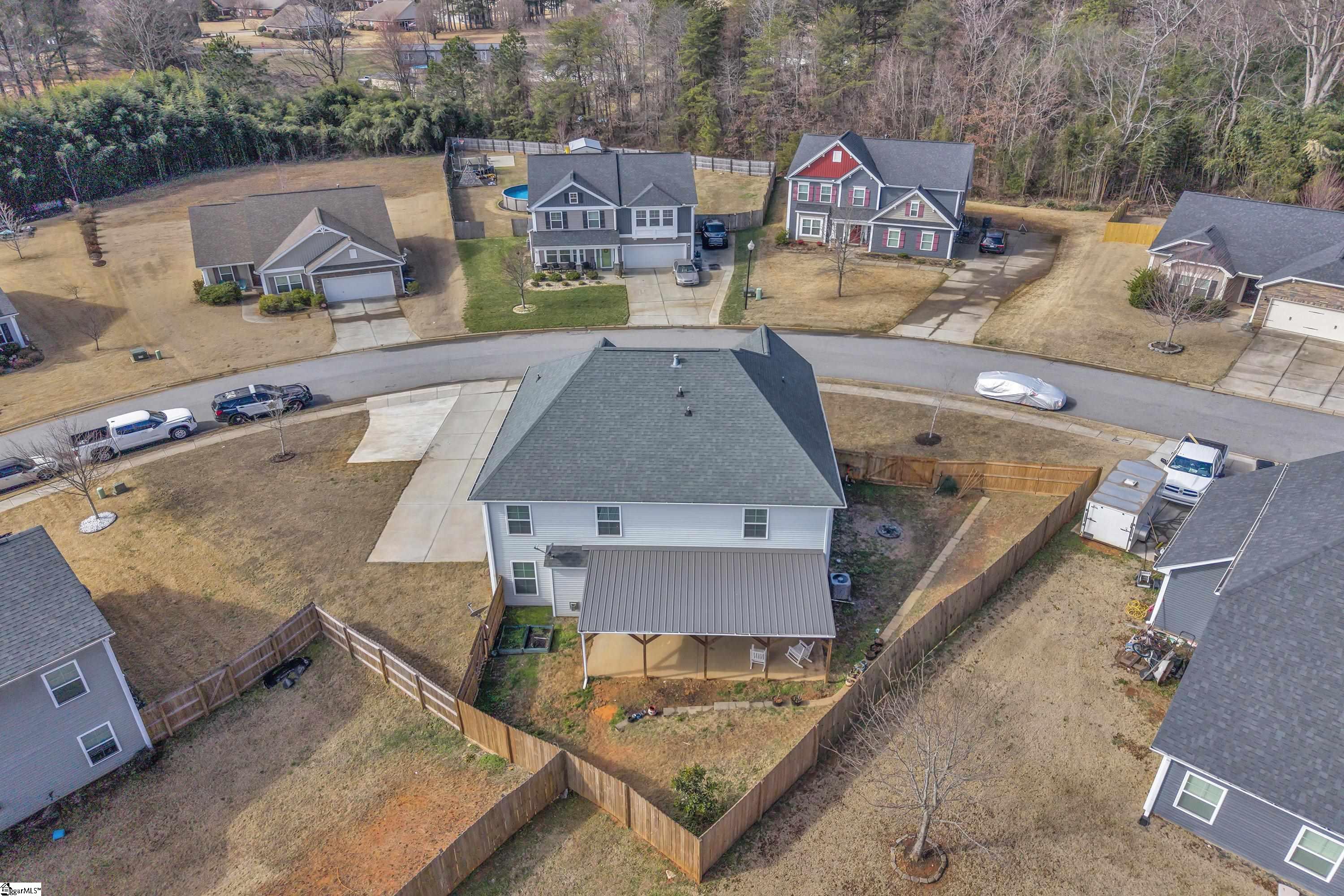 main property photo 33