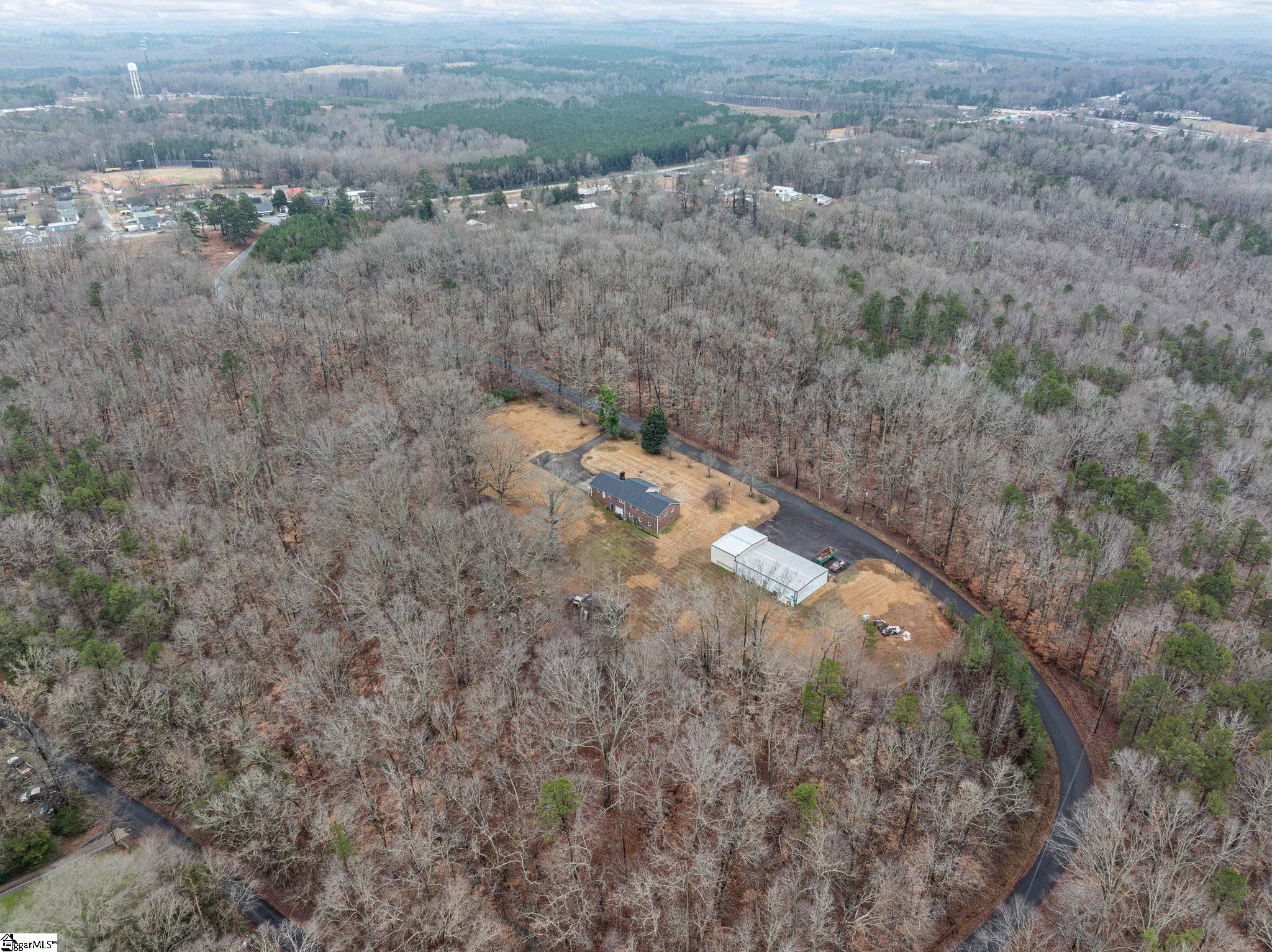 main property photo 40