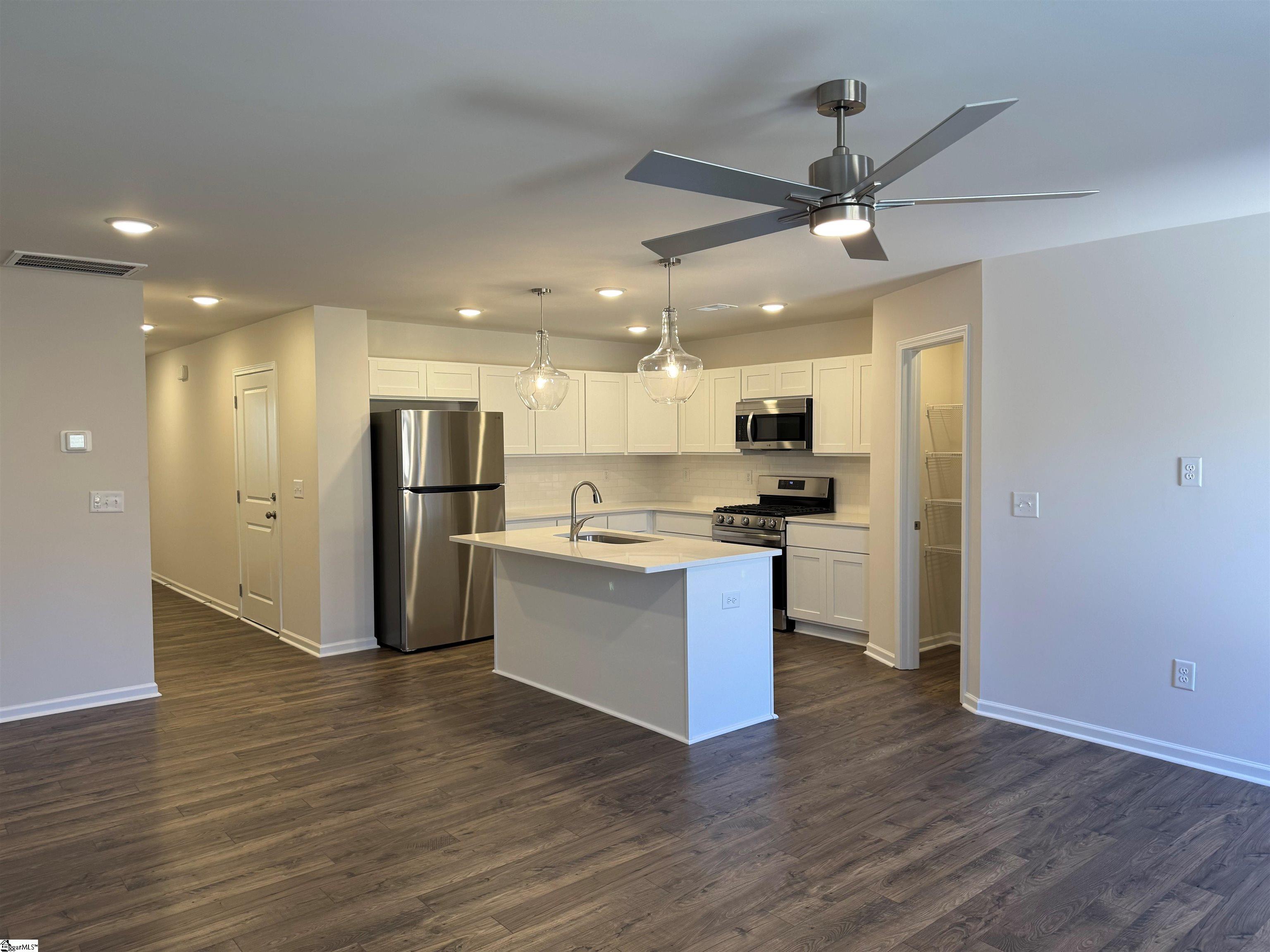 property viewer photo 15