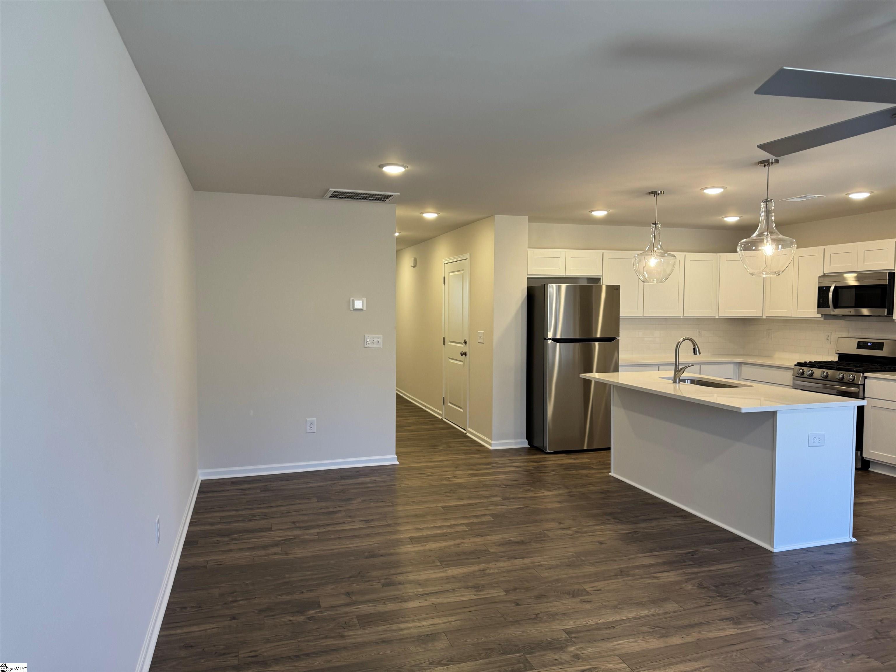 property viewer photo 16