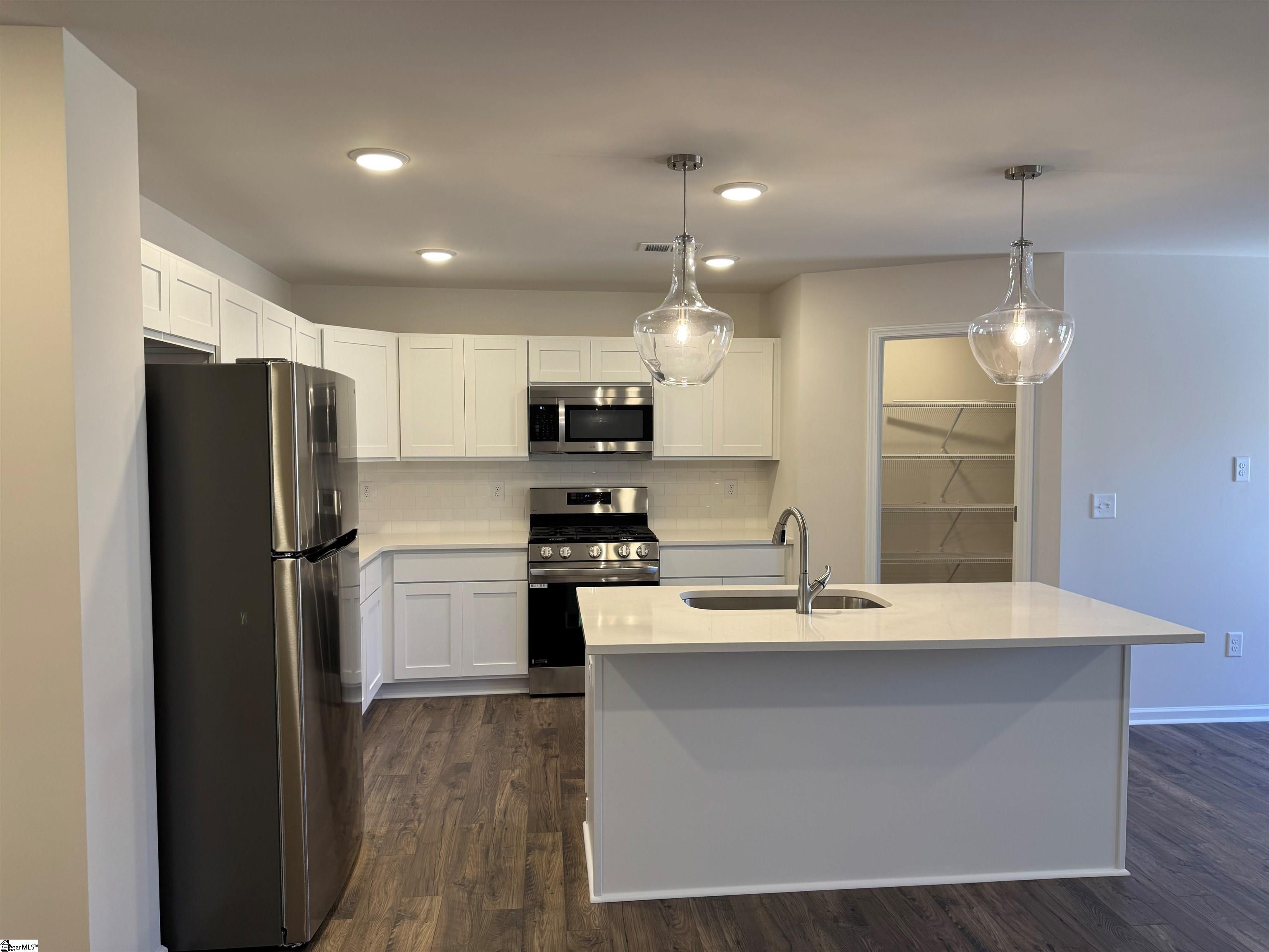 property viewer photo 18