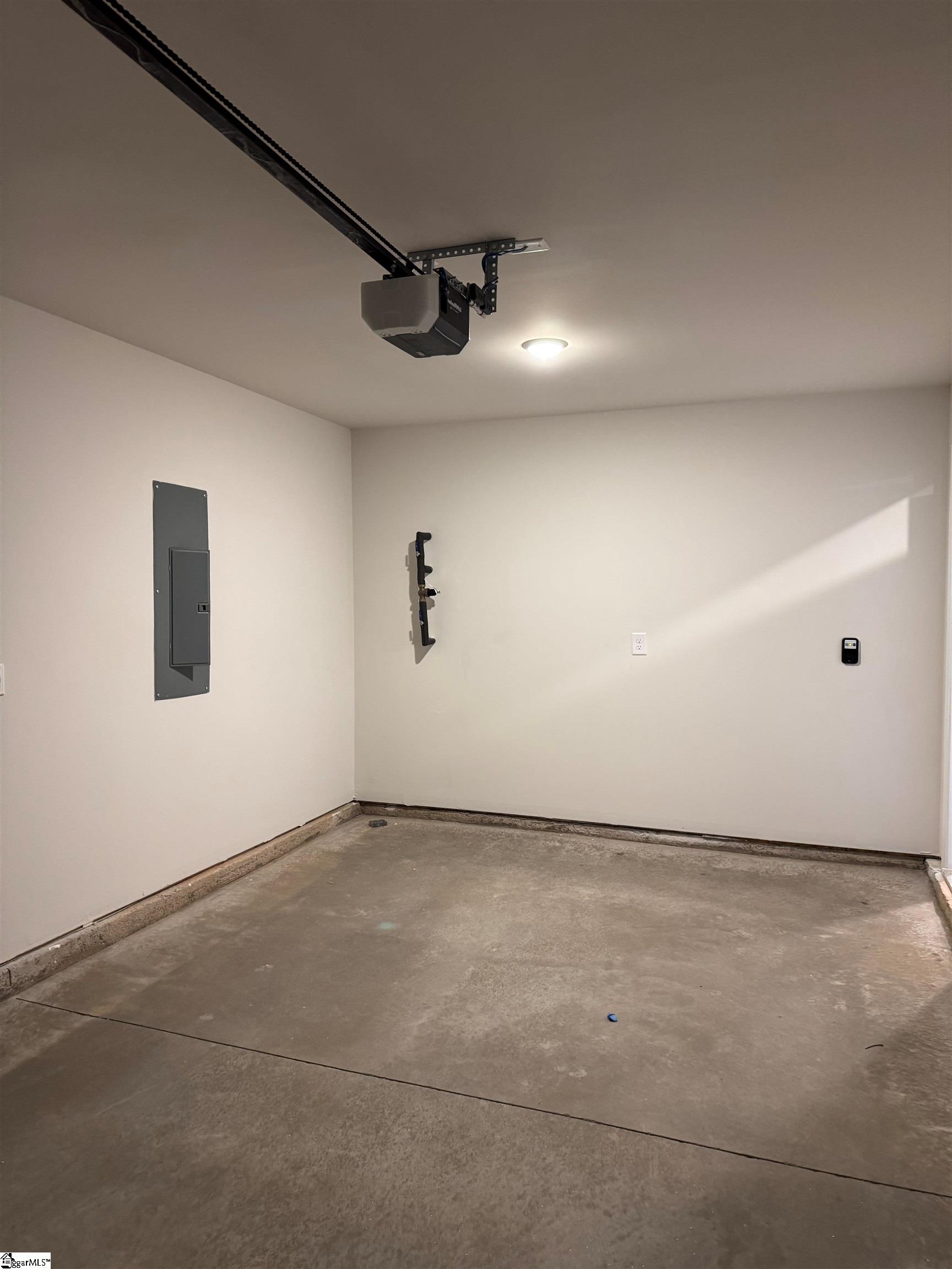property viewer photo 5