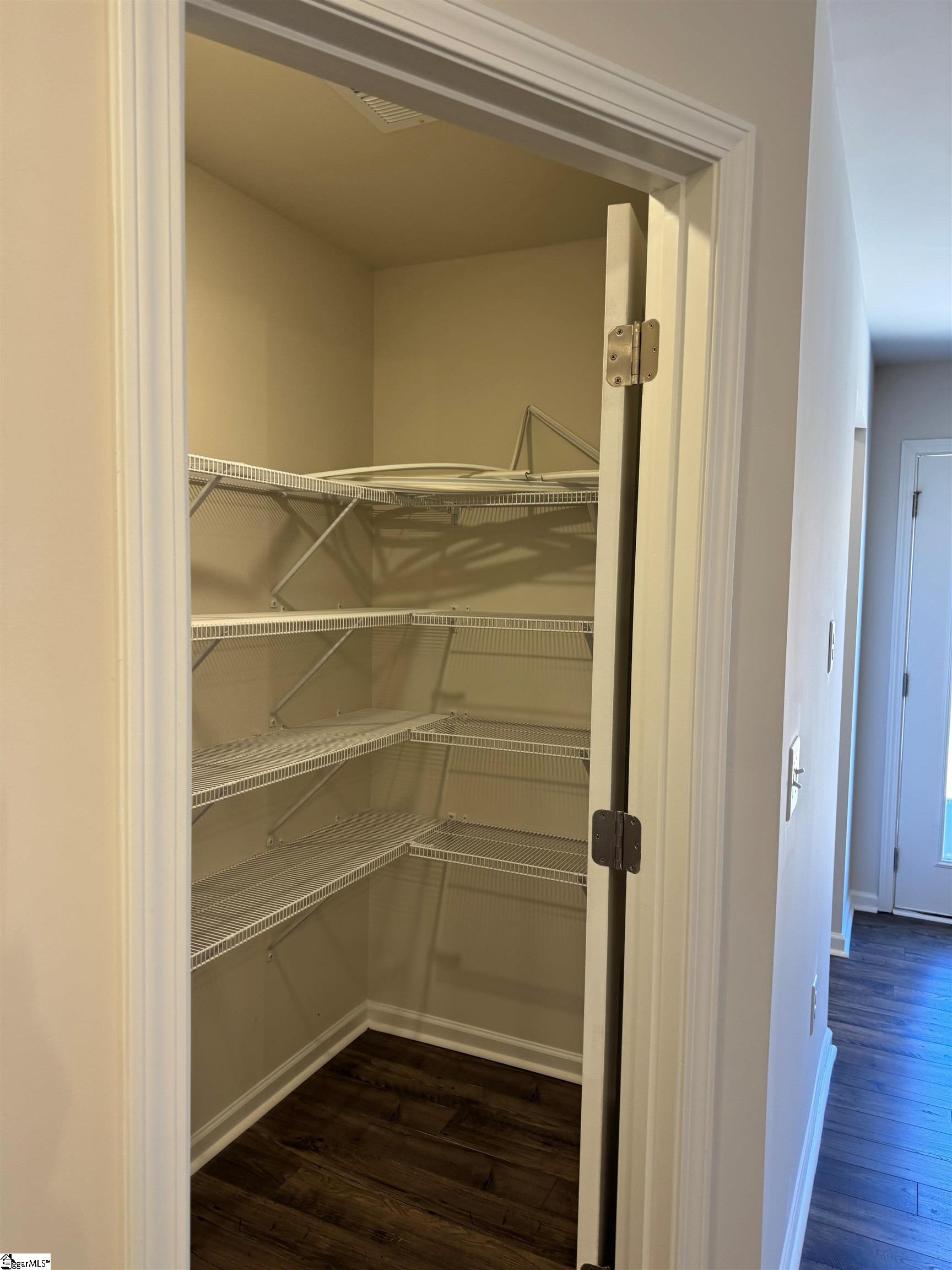 property viewer photo 9
