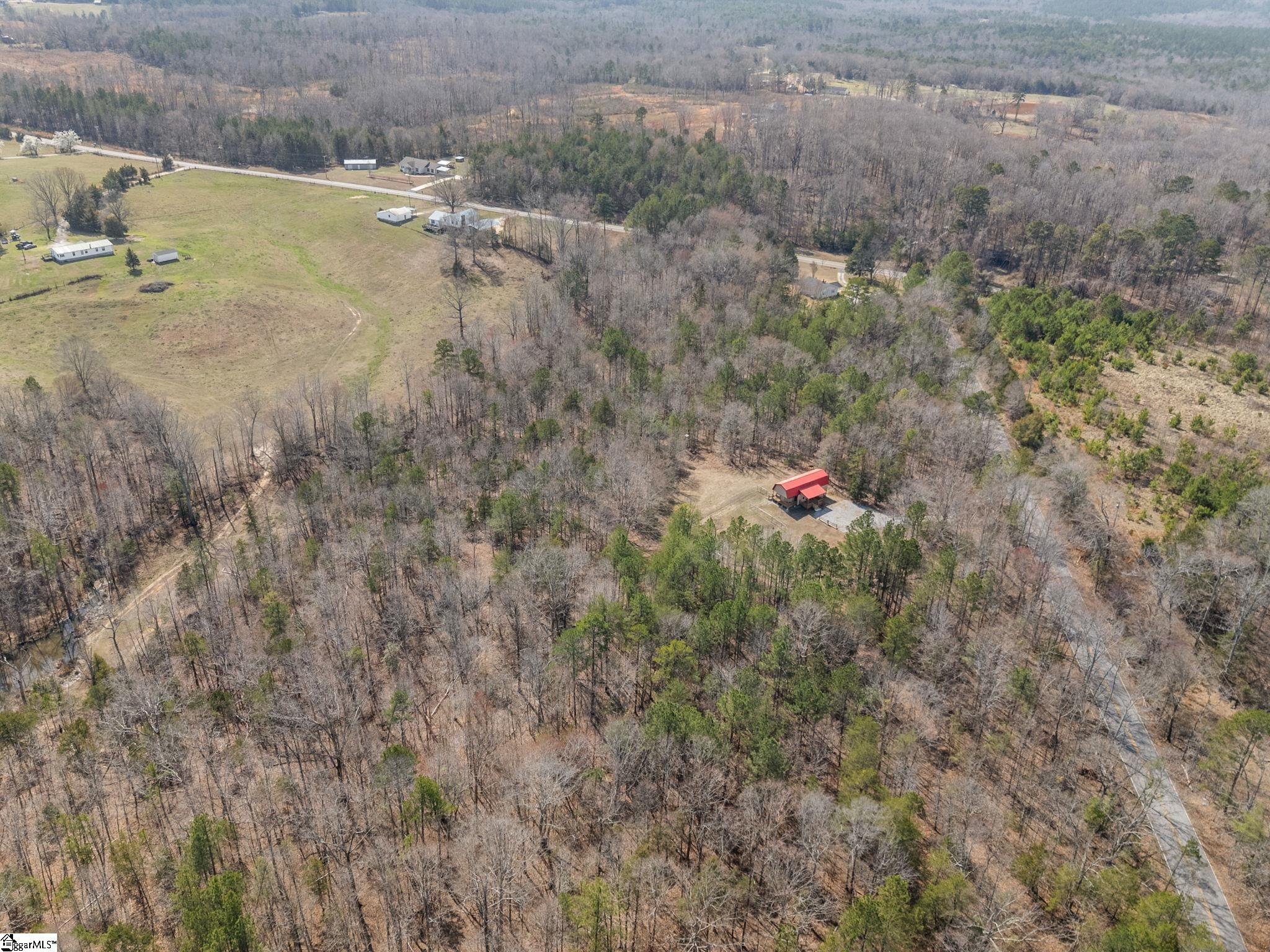 main property photo 40