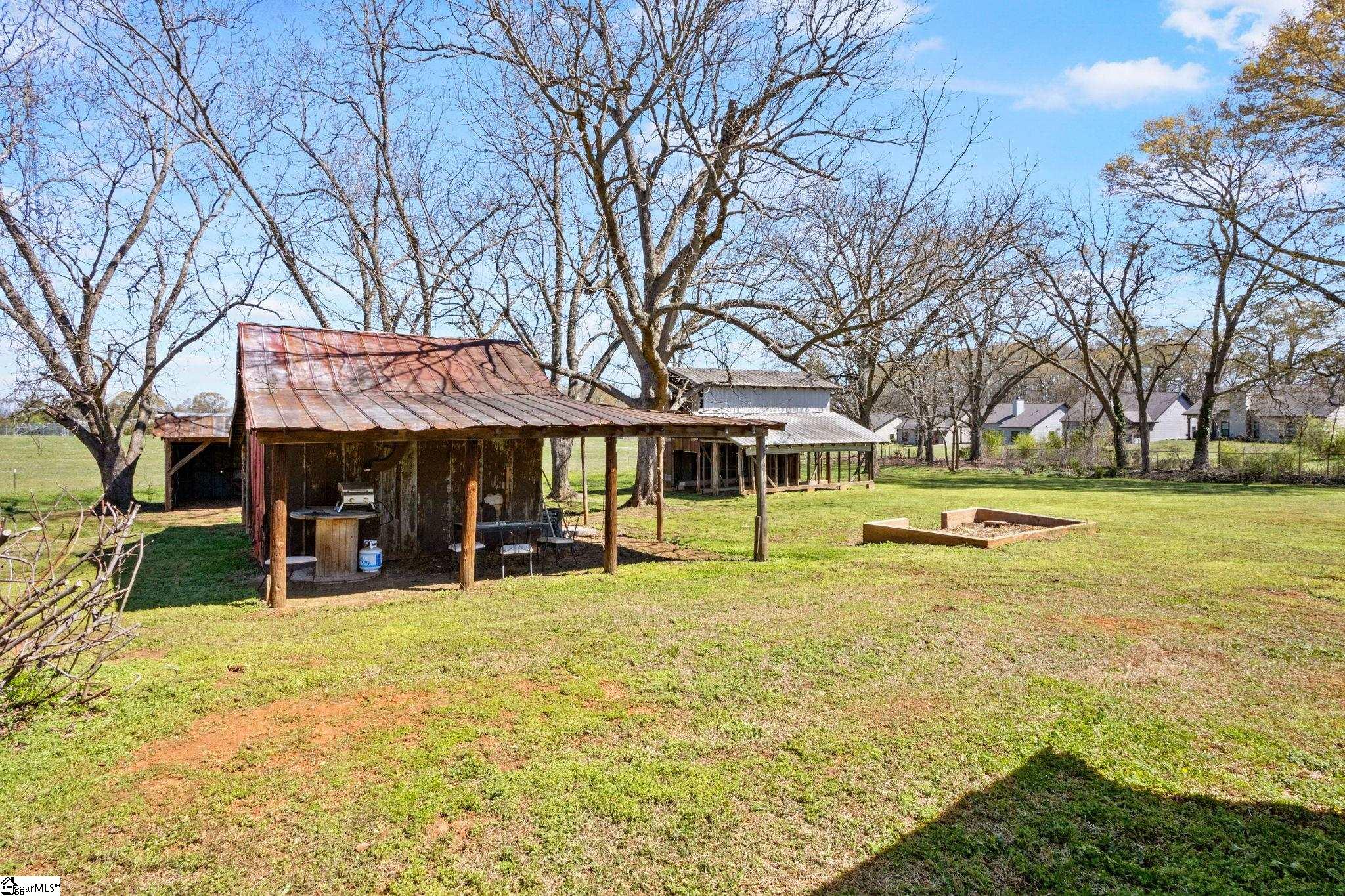 main property photo 43