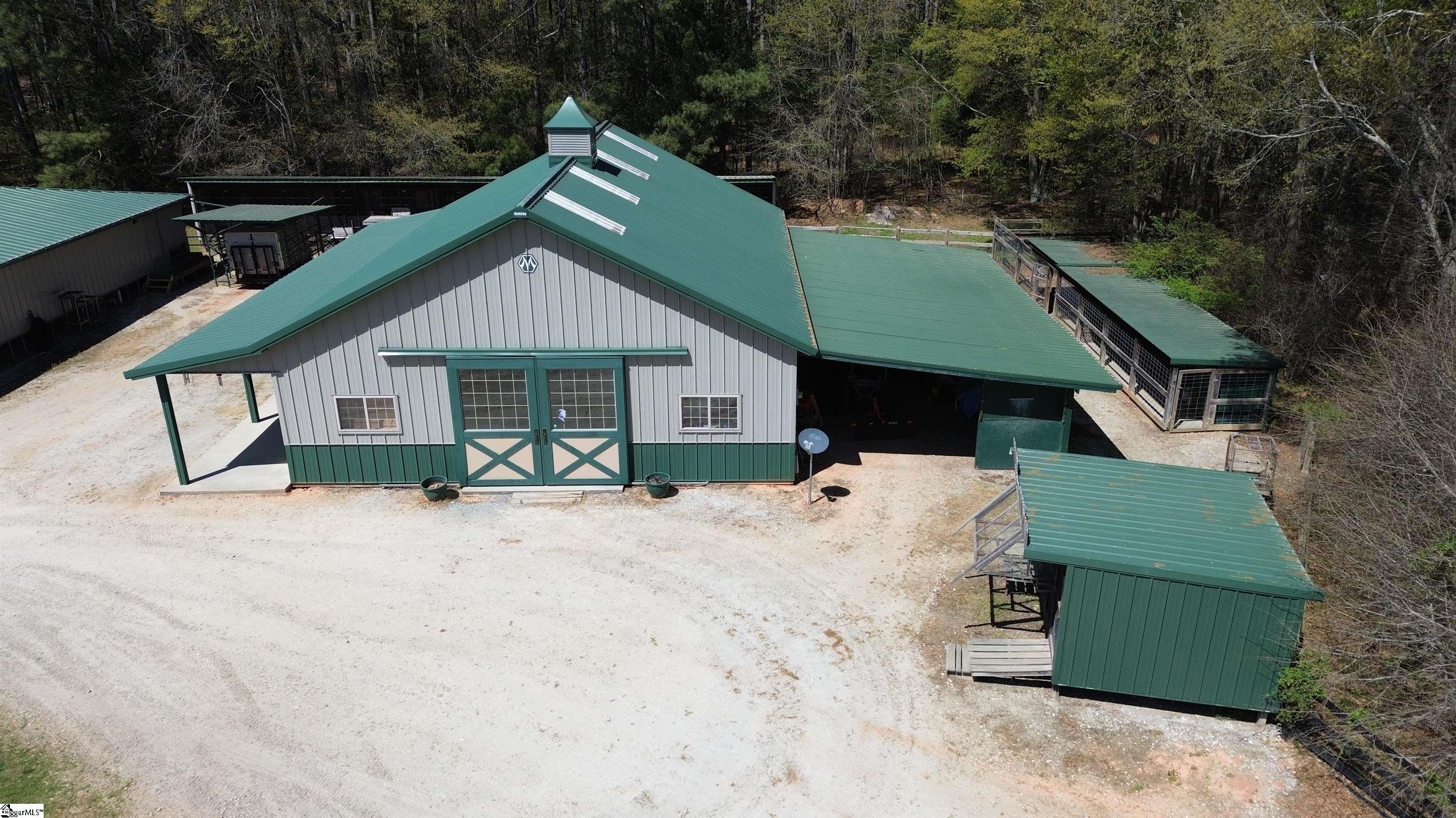 main property photo 41
