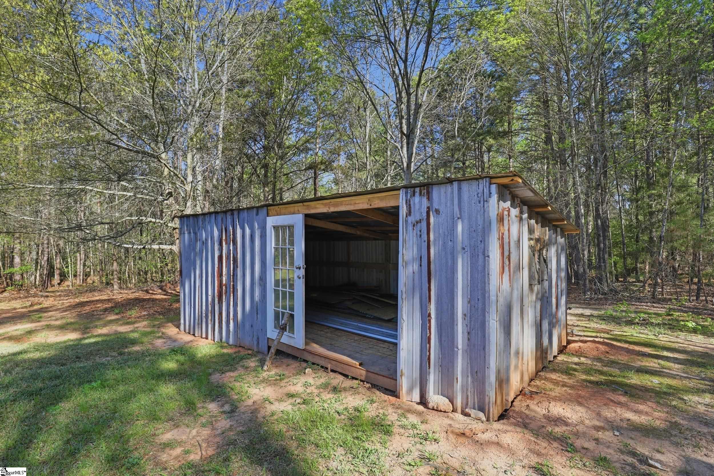 main property photo 25