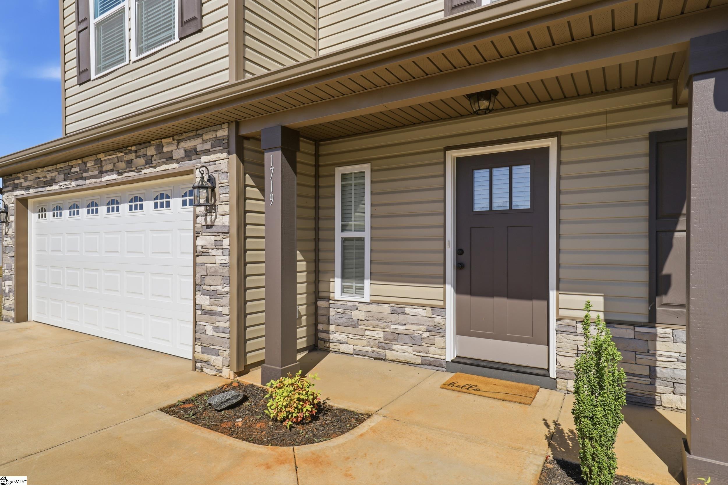 property viewer photo 2
