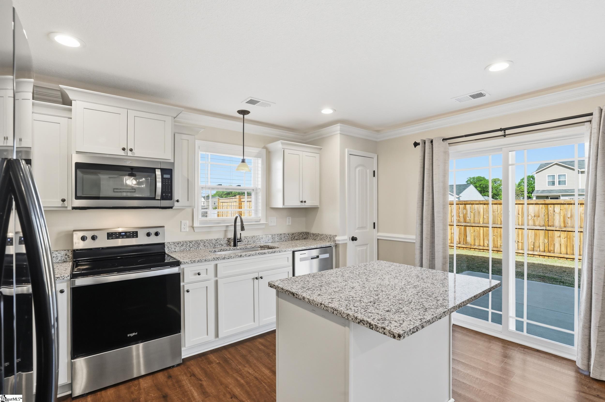 property viewer photo 8
