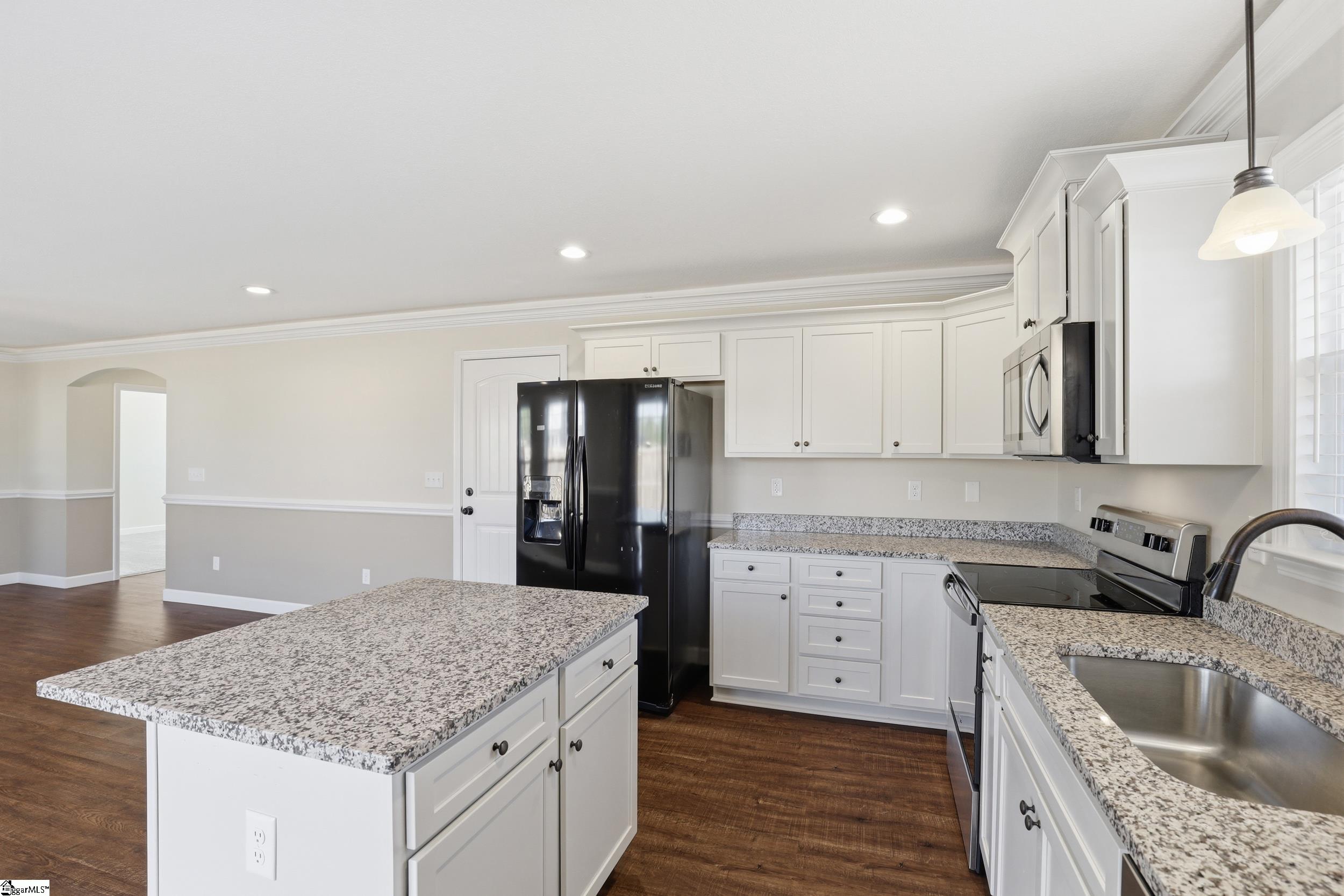 property viewer photo 9