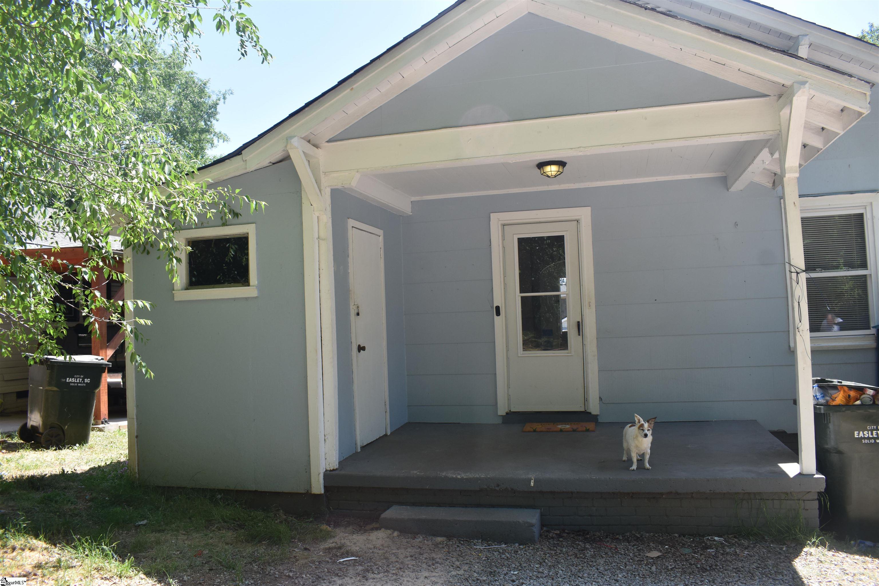 main property photo 20