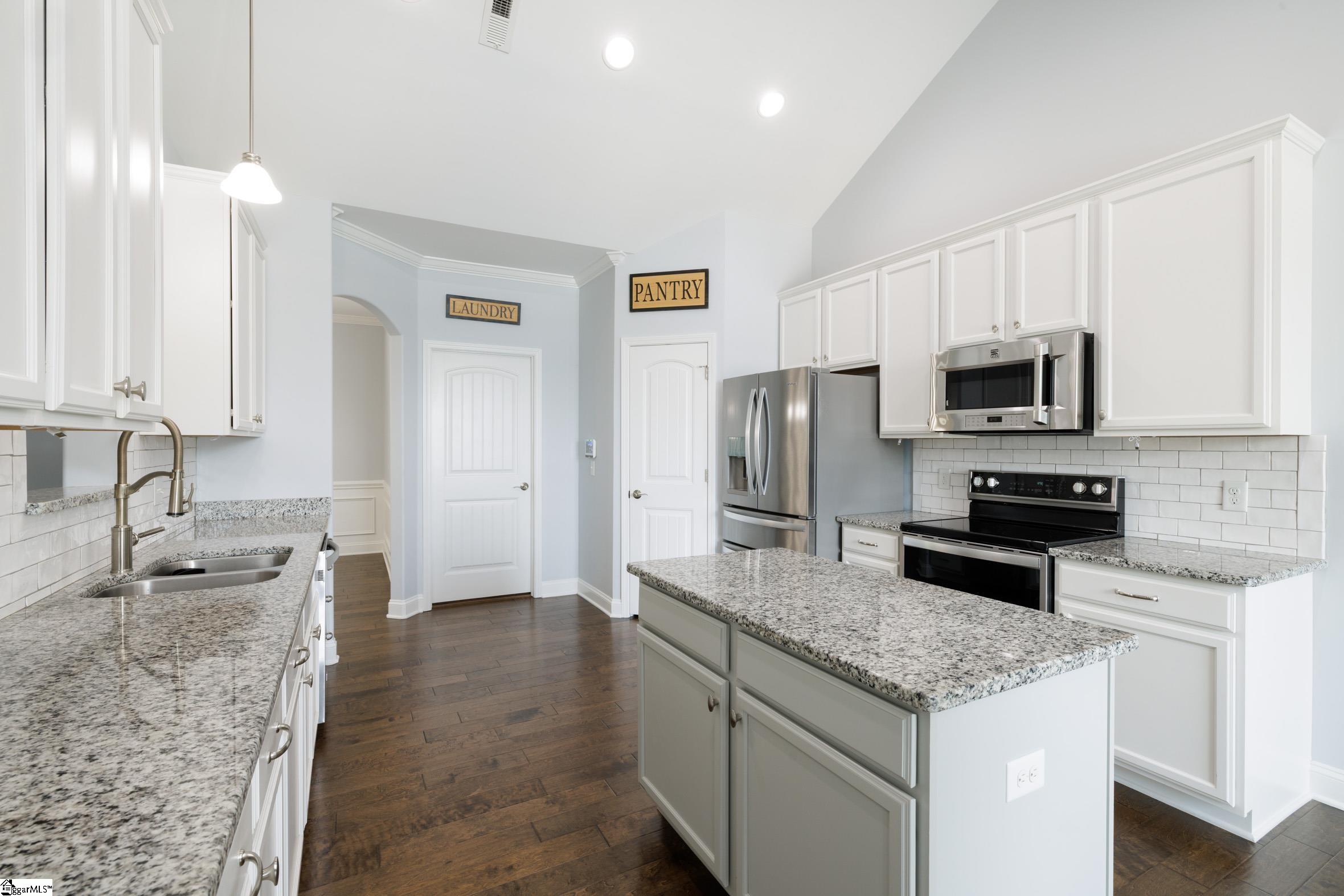 property viewer photo 16