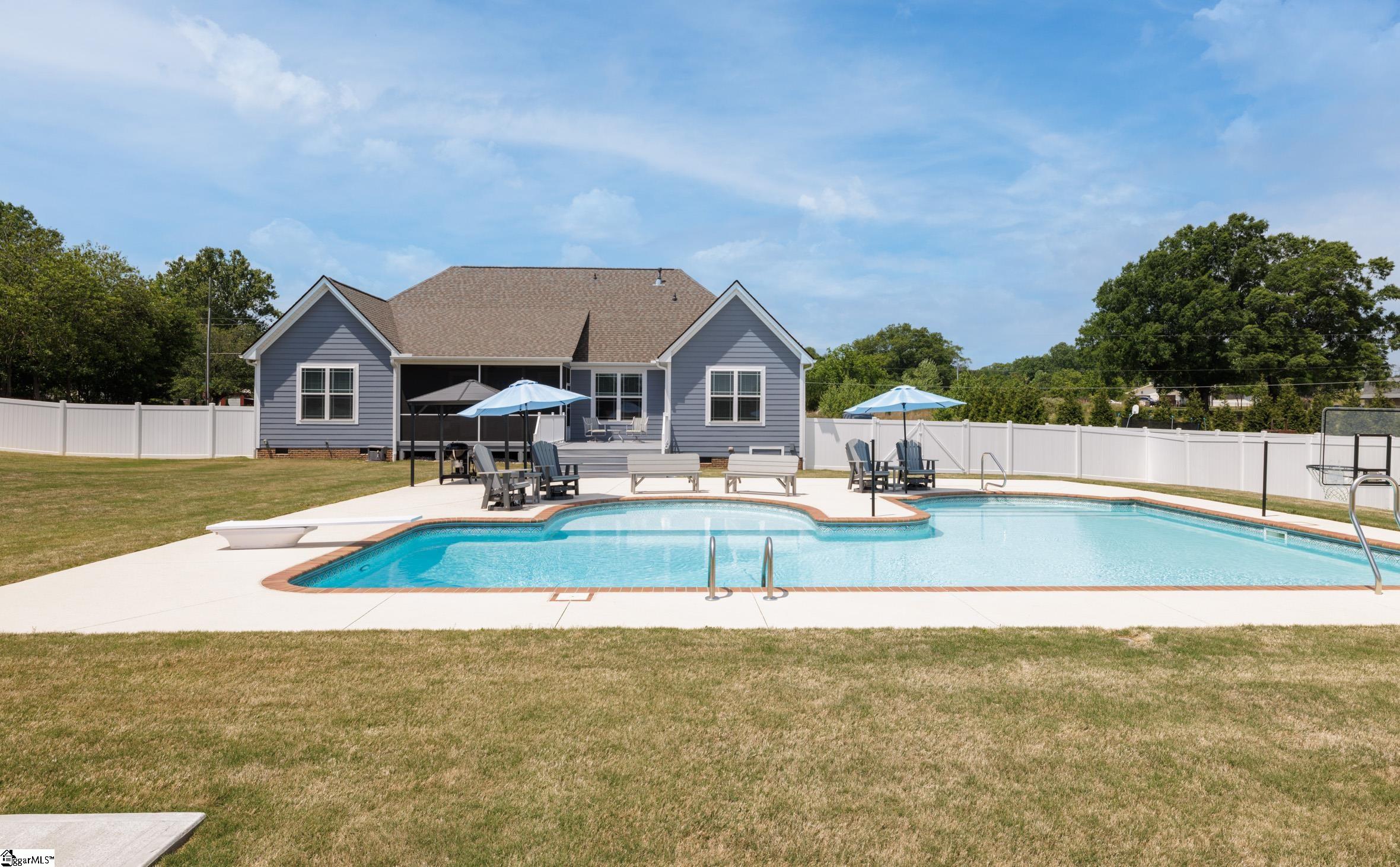 property viewer photo 2