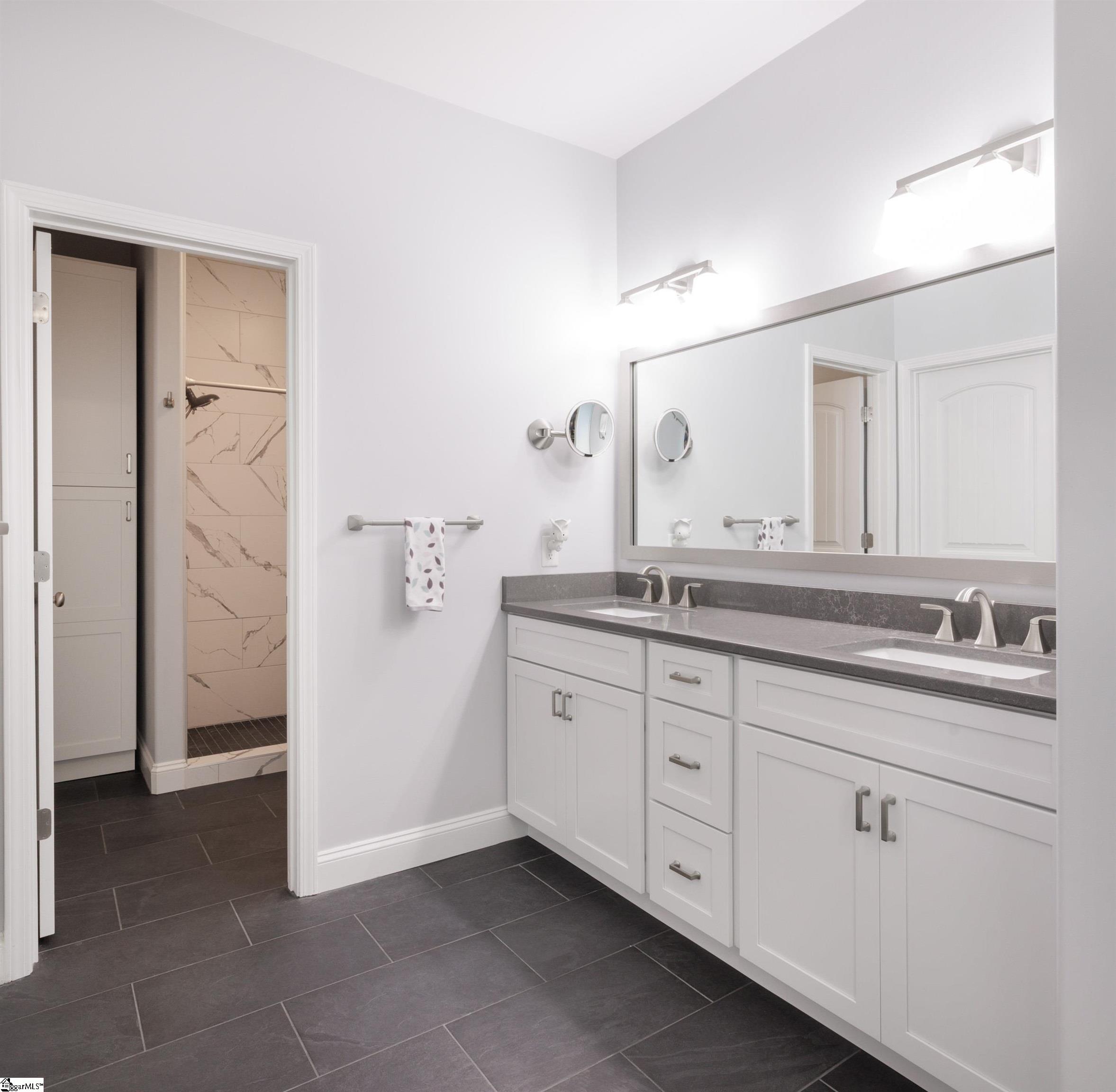 property viewer photo 22