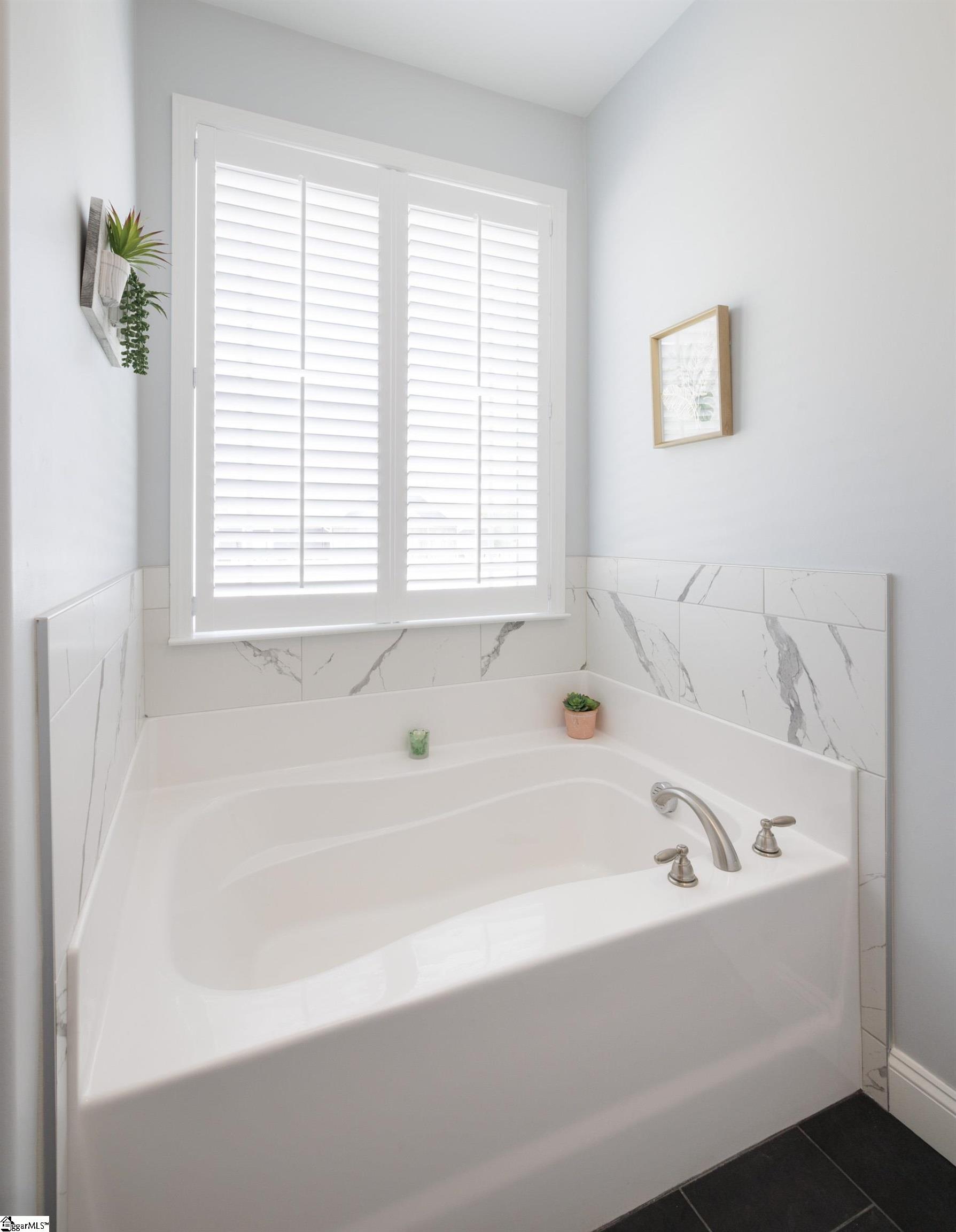 property viewer photo 24