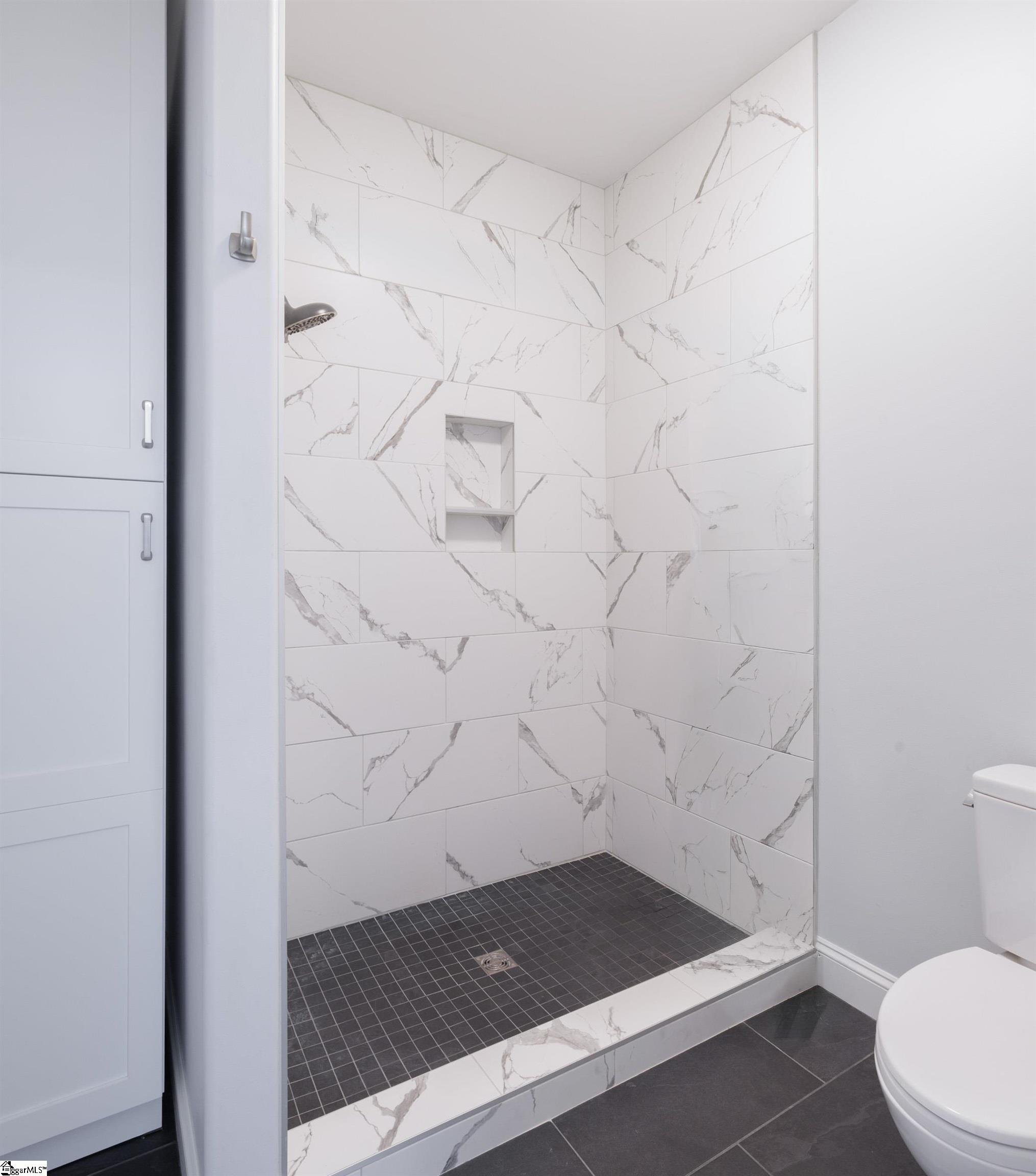 property viewer photo 25