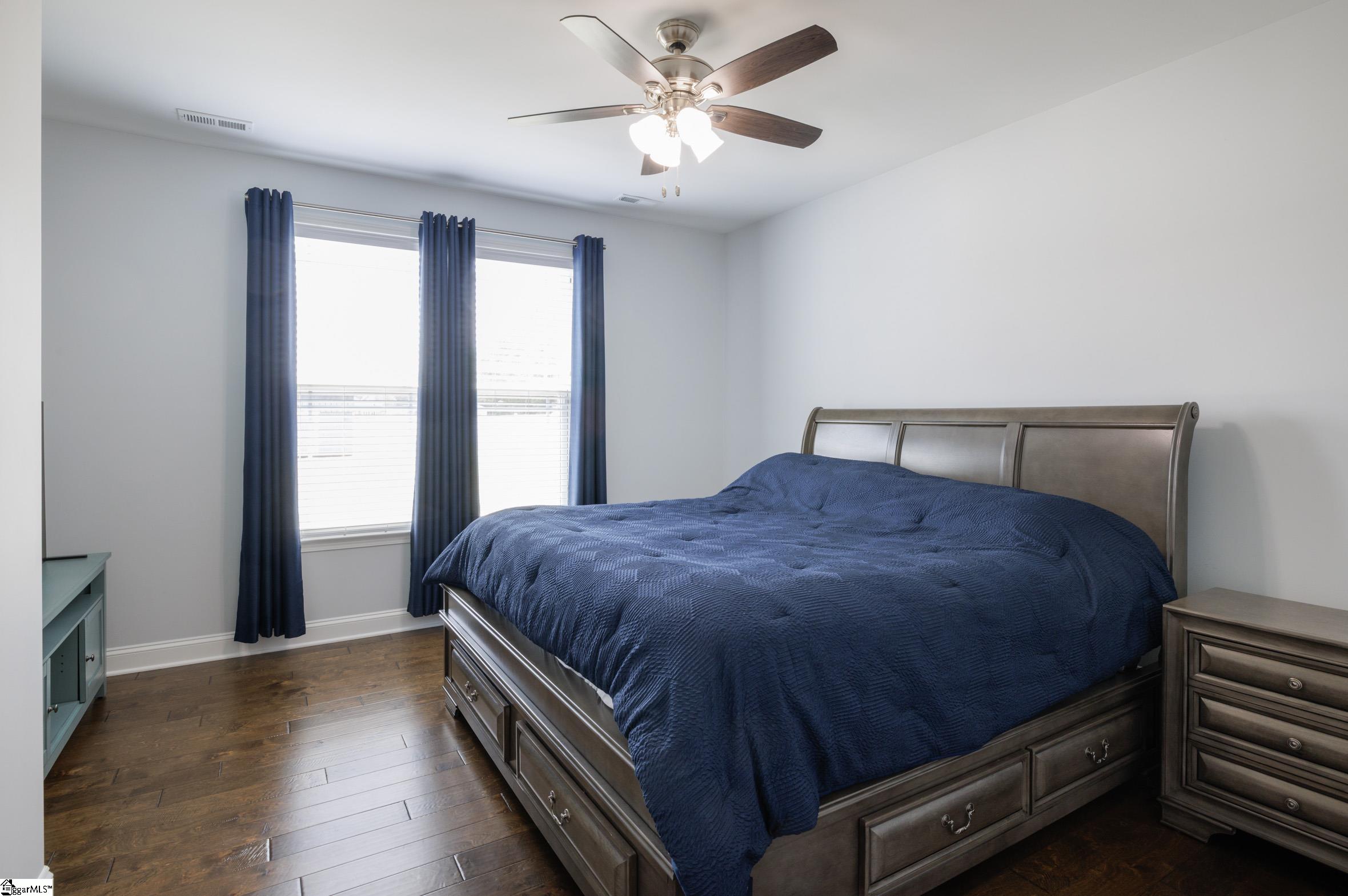 property viewer photo 30