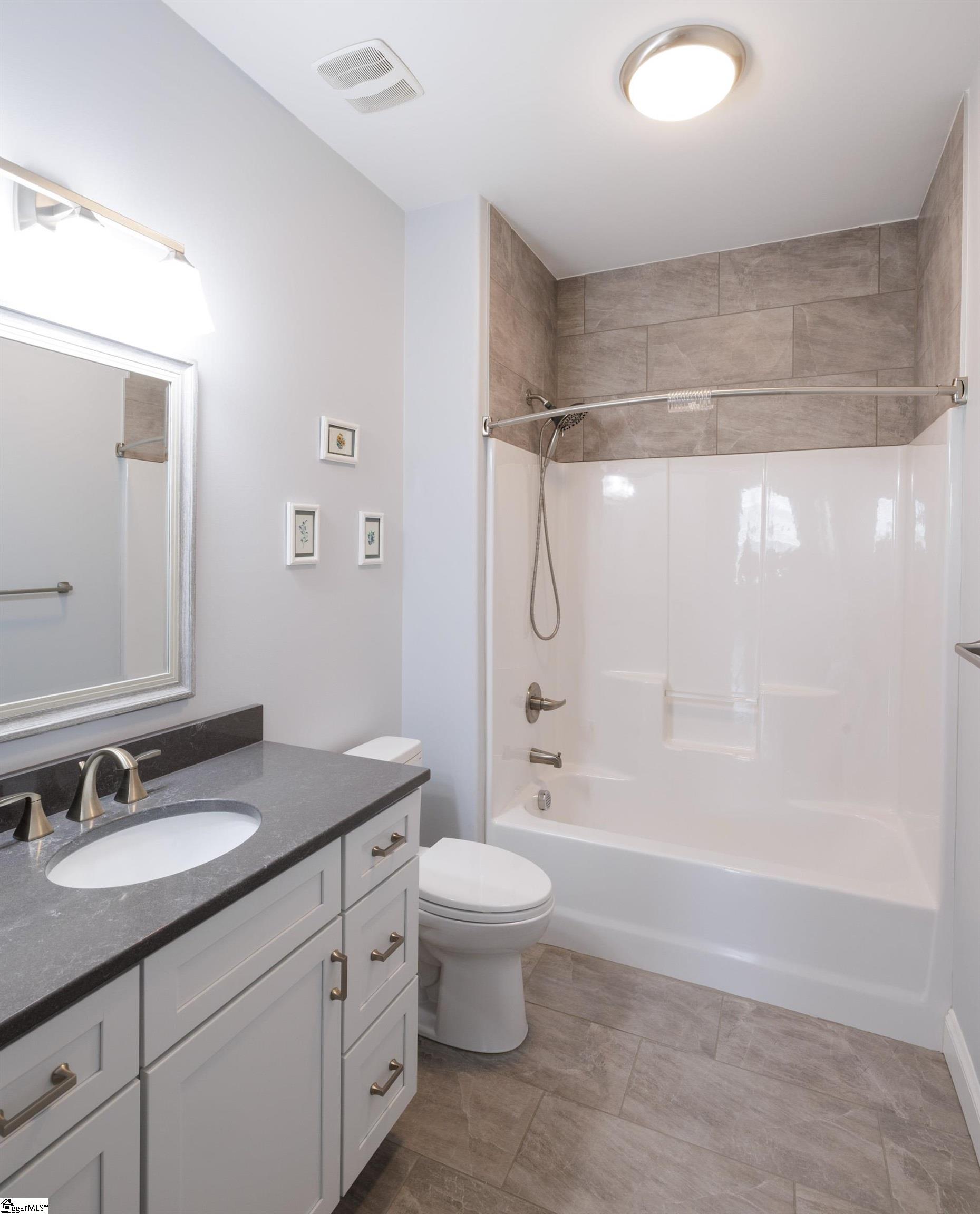 property viewer photo 33