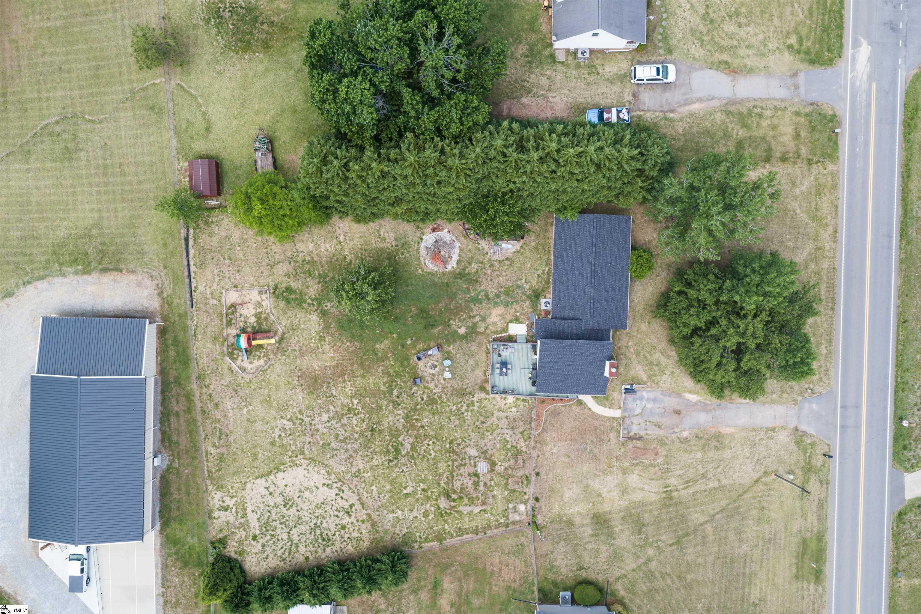 main property photo 37