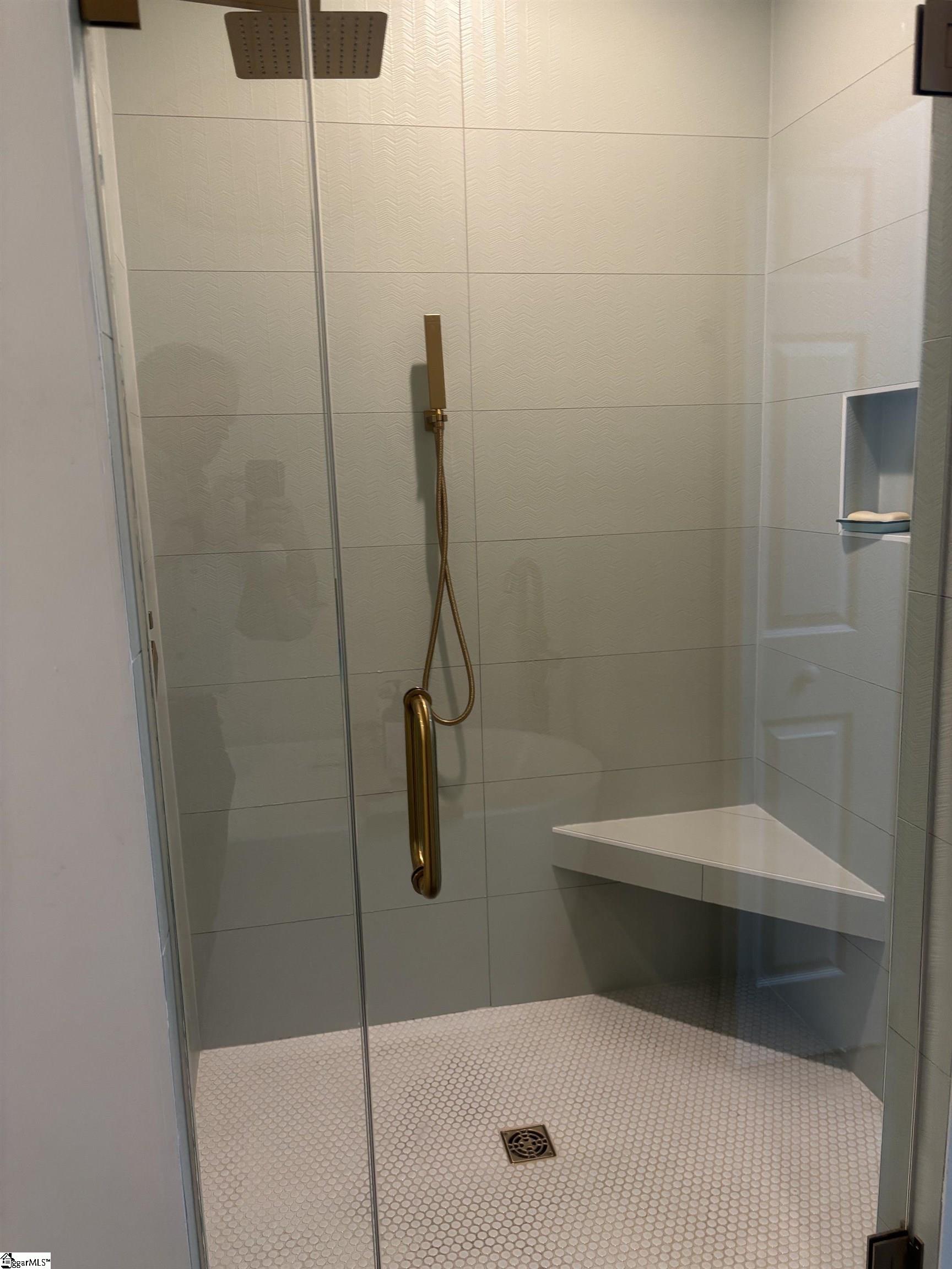 property viewer photo 18