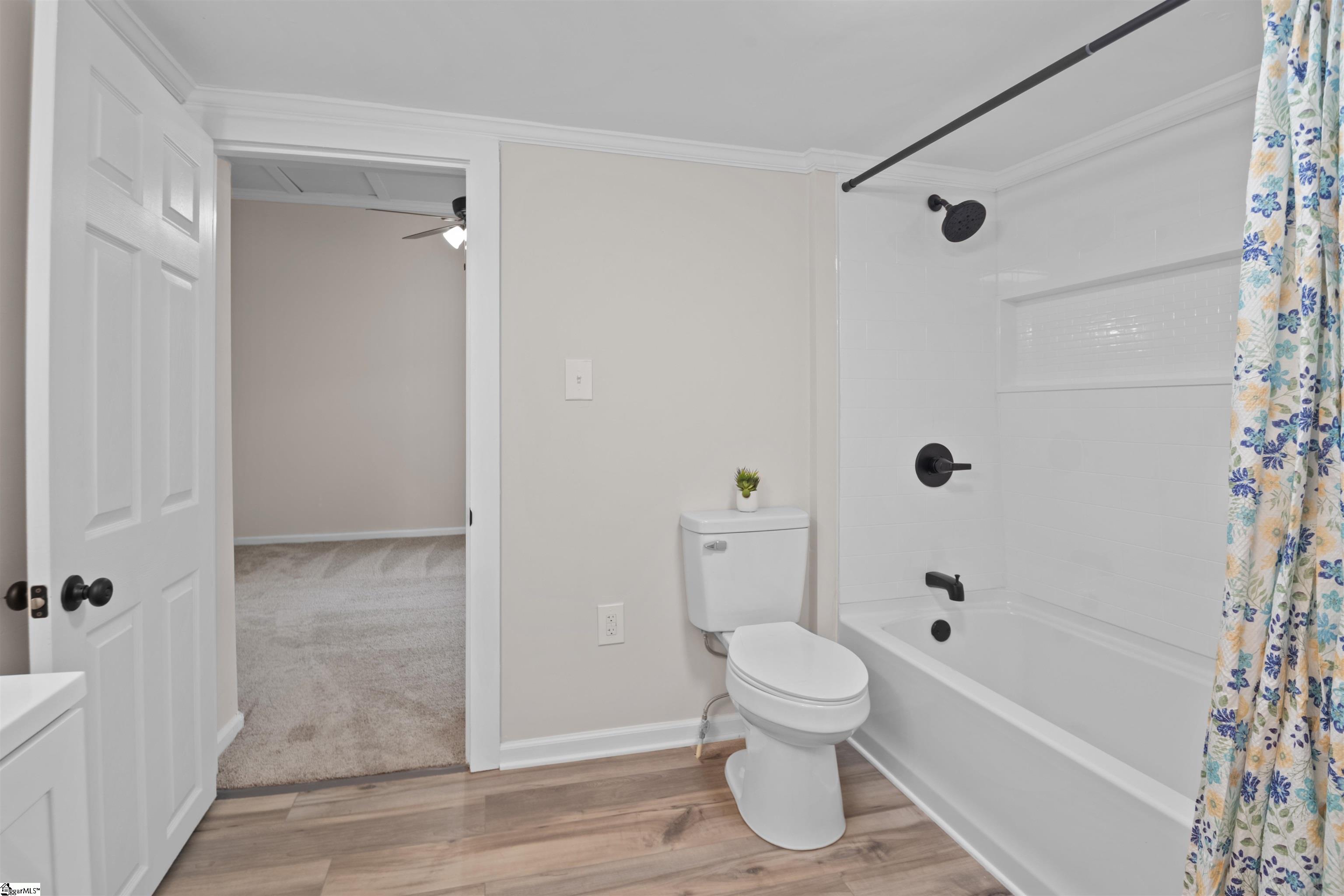 property viewer photo 27