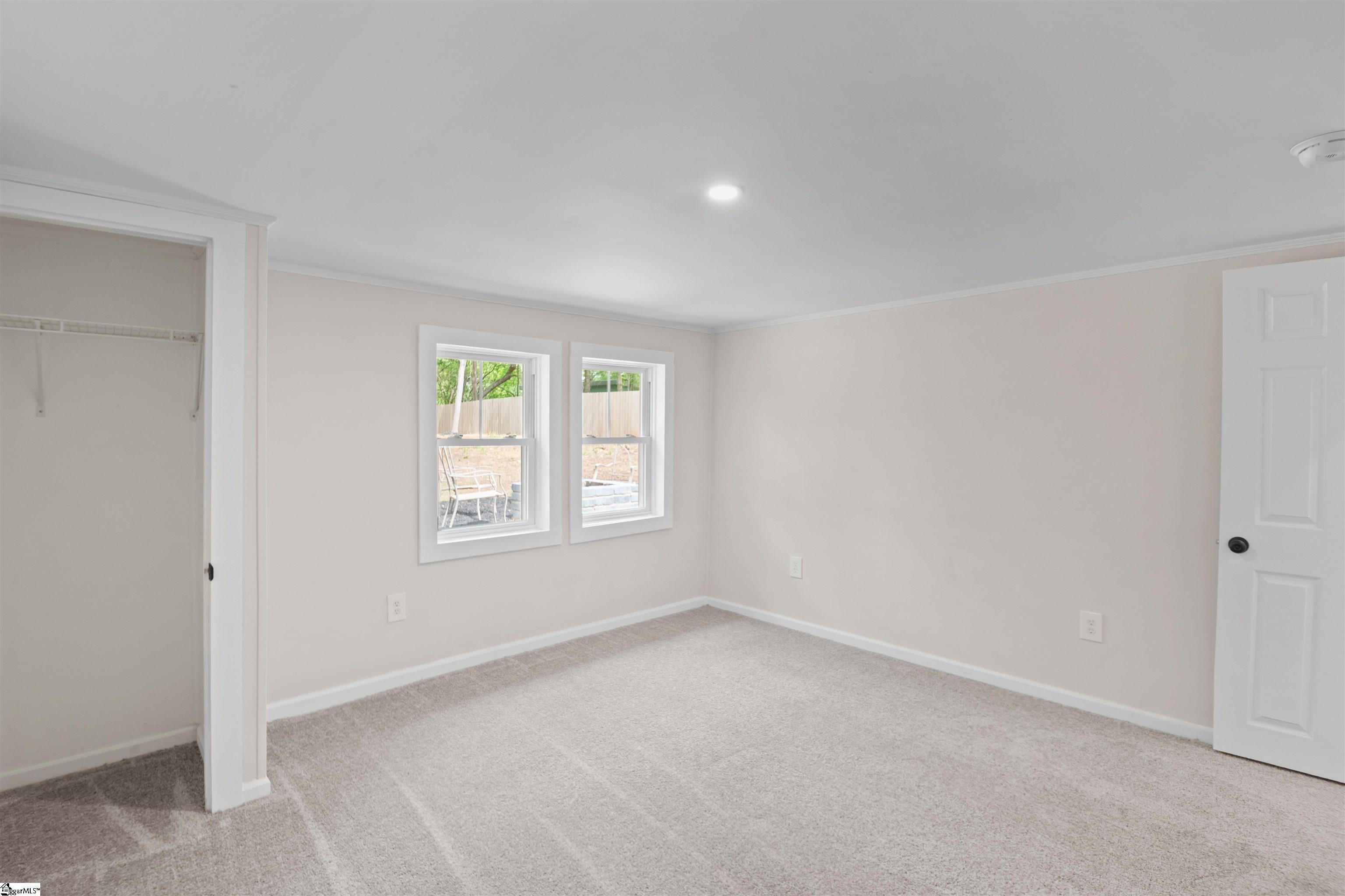 property viewer photo 35