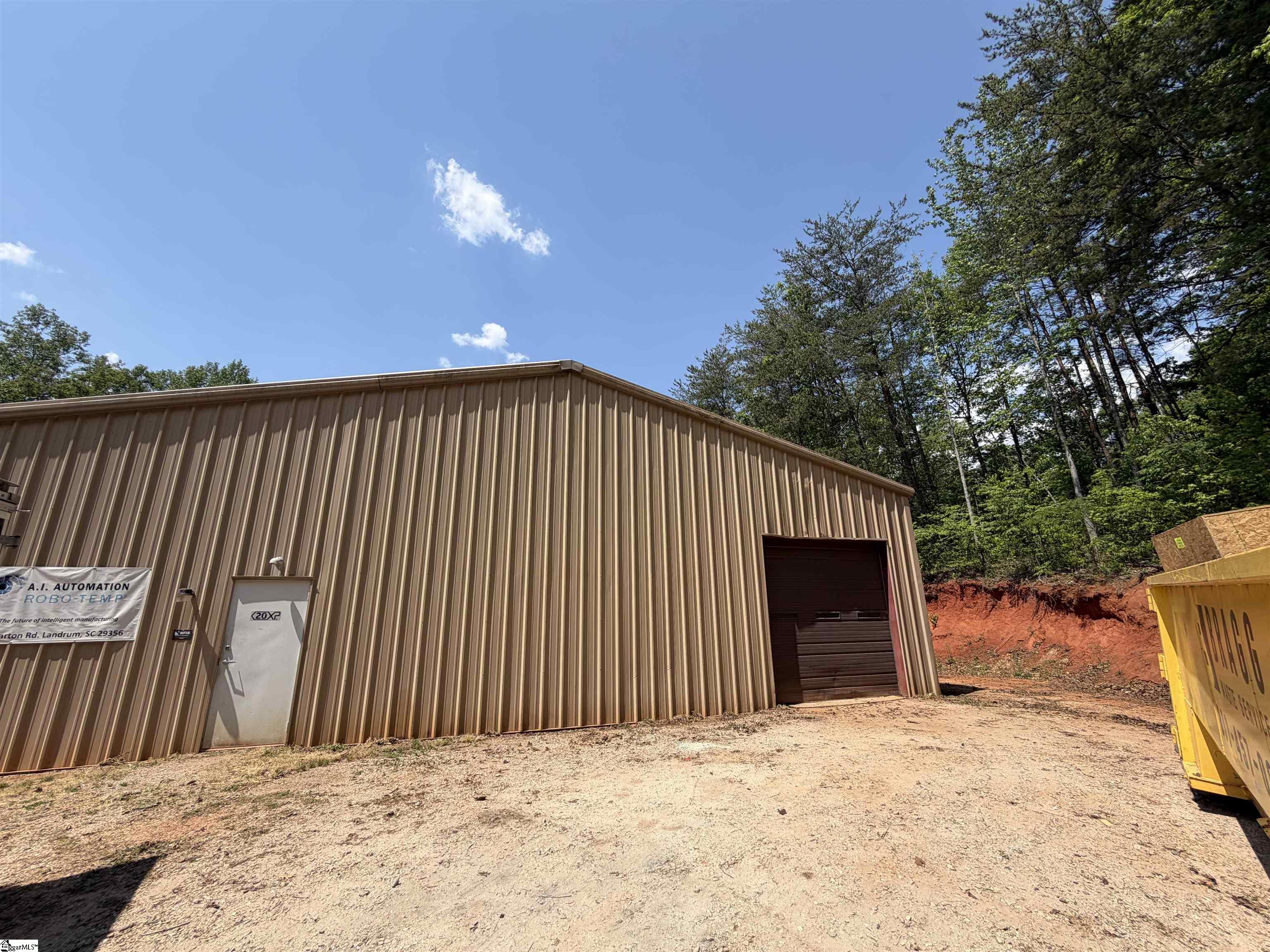 main property photo 8
