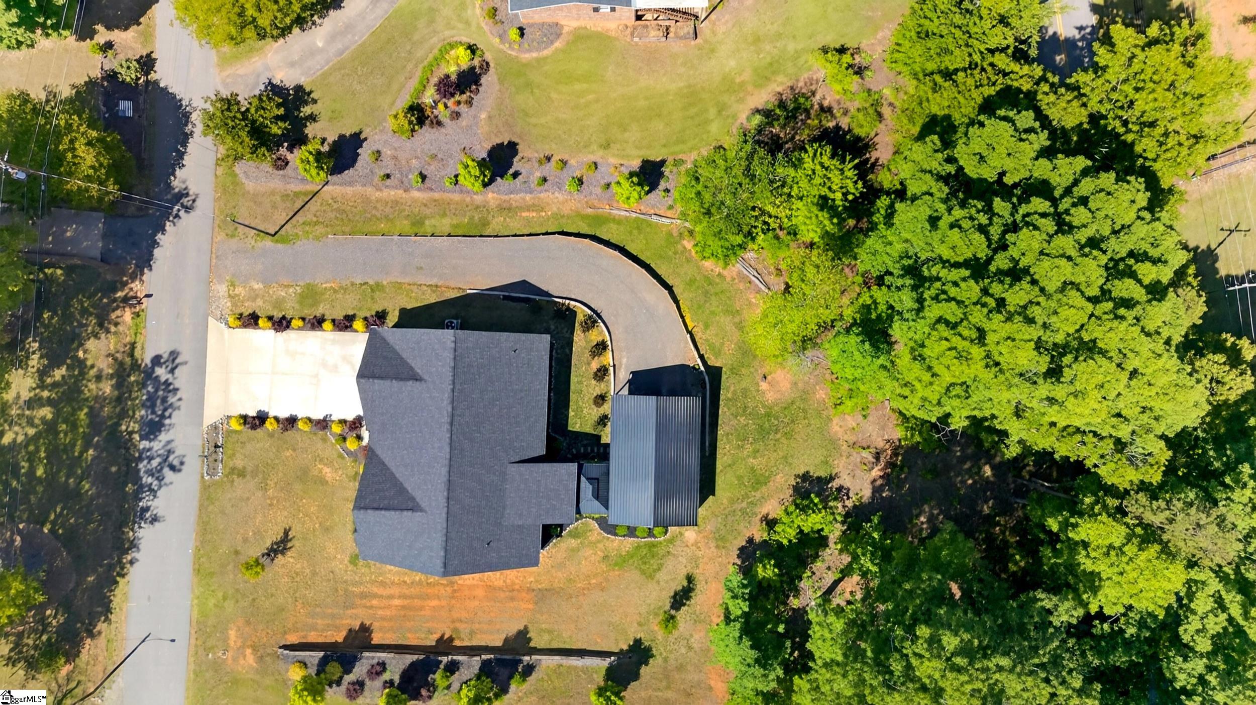 main property photo 47