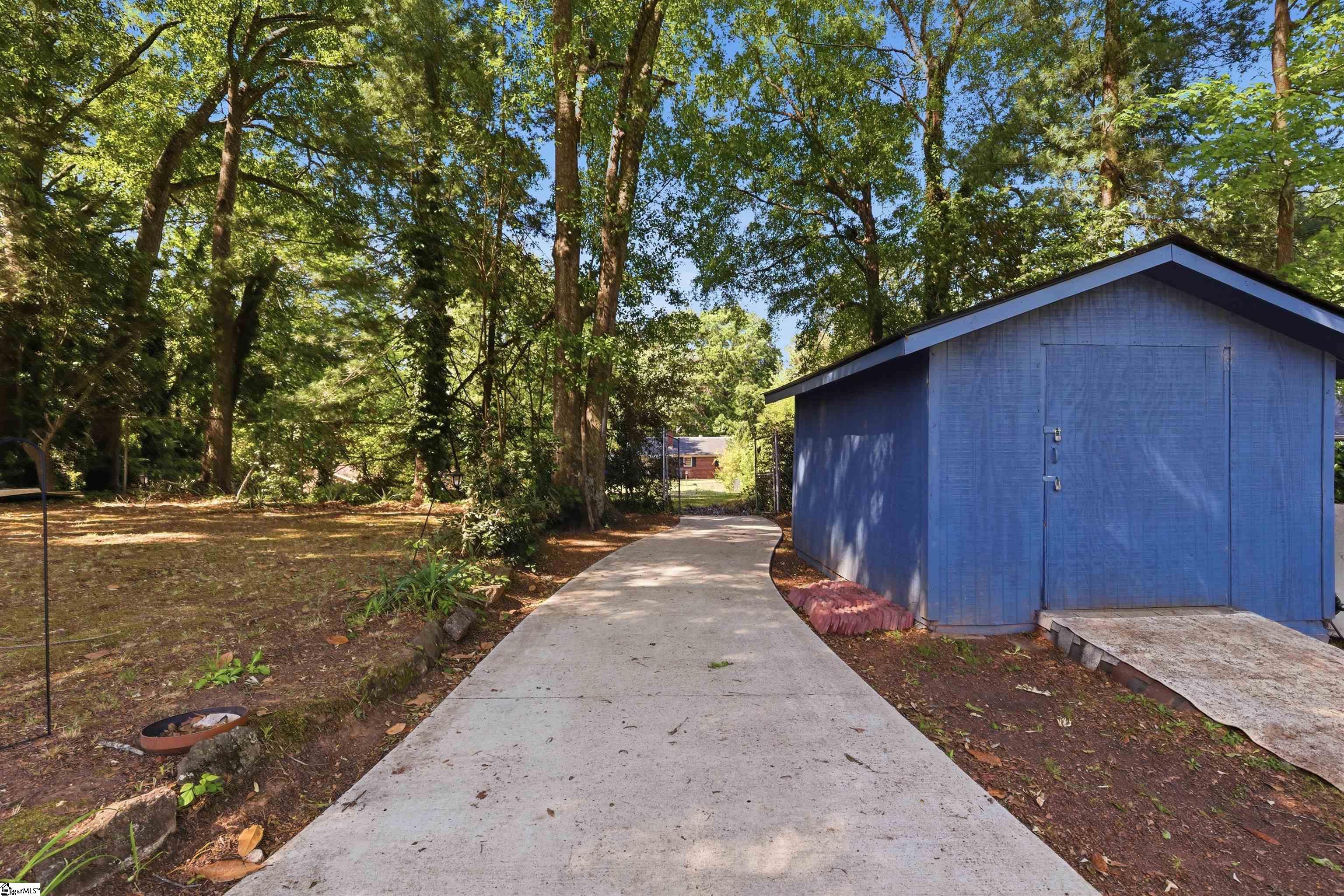 main property photo 35